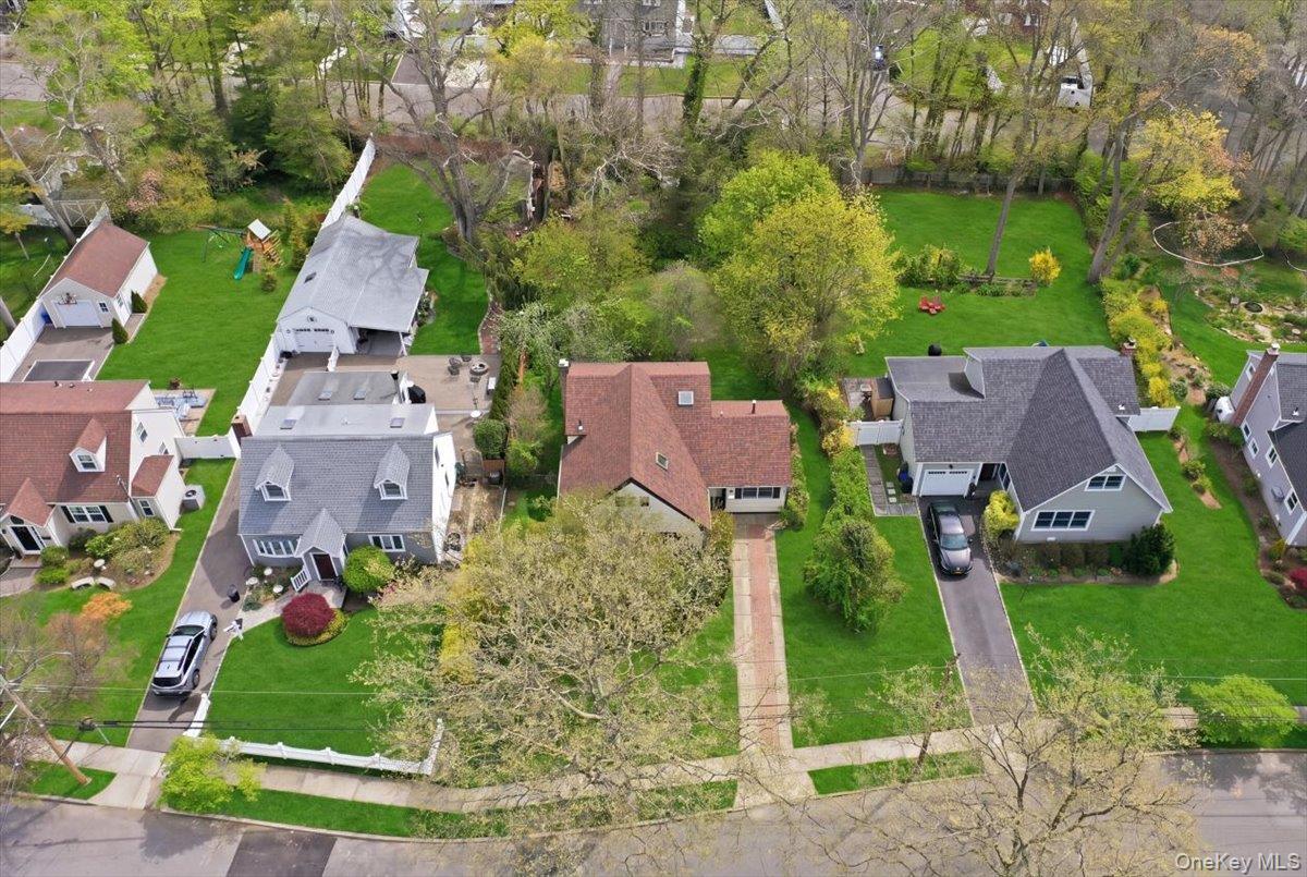 Single Family Forrest  Suffolk County, NY 11701, MLS-988183-33