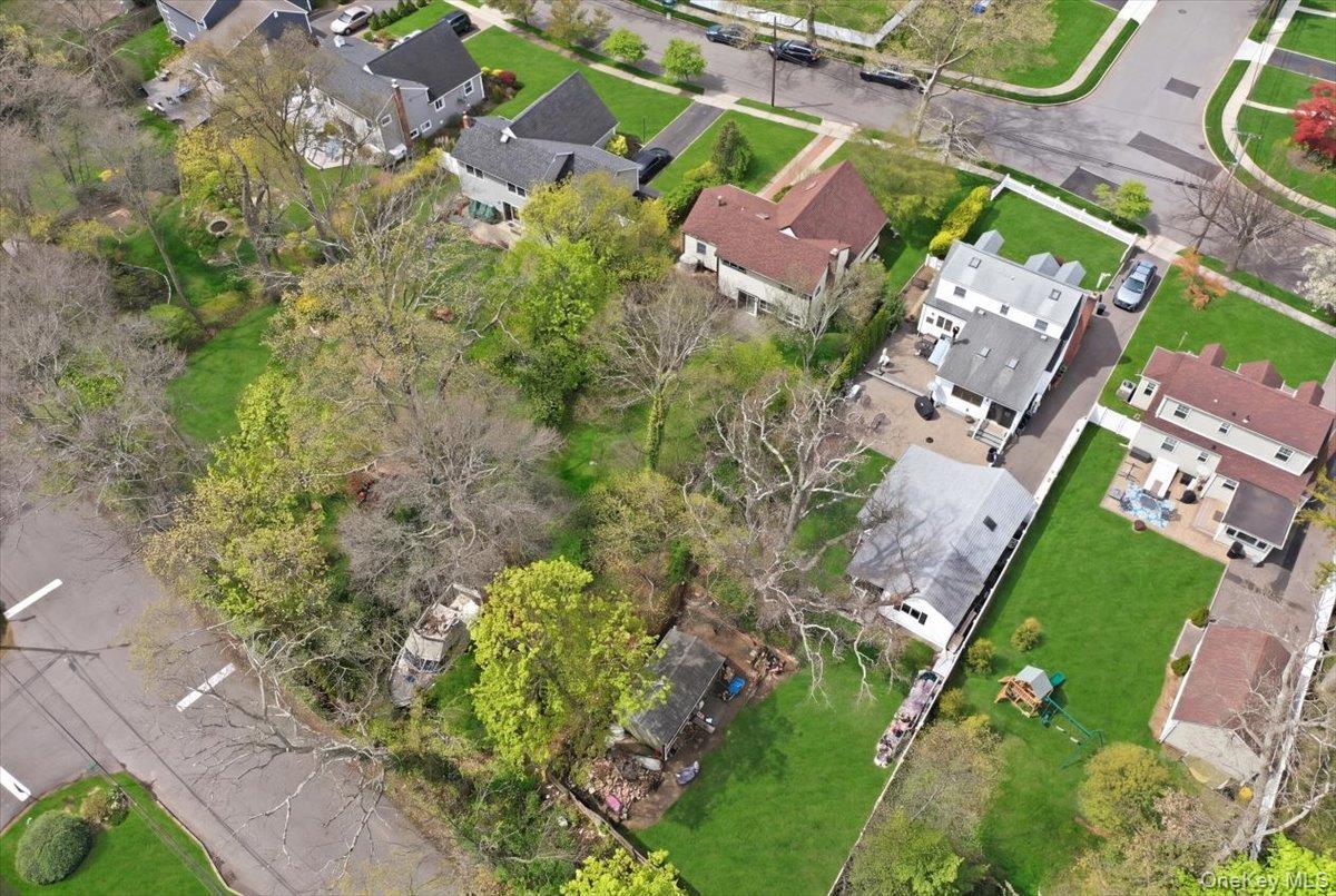 Single Family Forrest  Suffolk County, NY 11701, MLS-988183-36