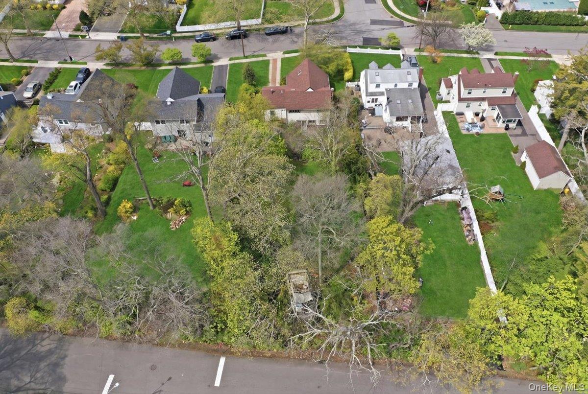 Single Family Forrest  Suffolk County, NY 11701, MLS-988183-37