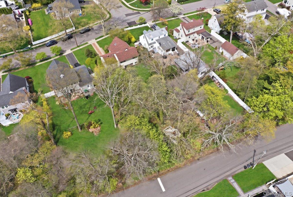 Single Family Forrest  Suffolk County, NY 11701, MLS-988183-38