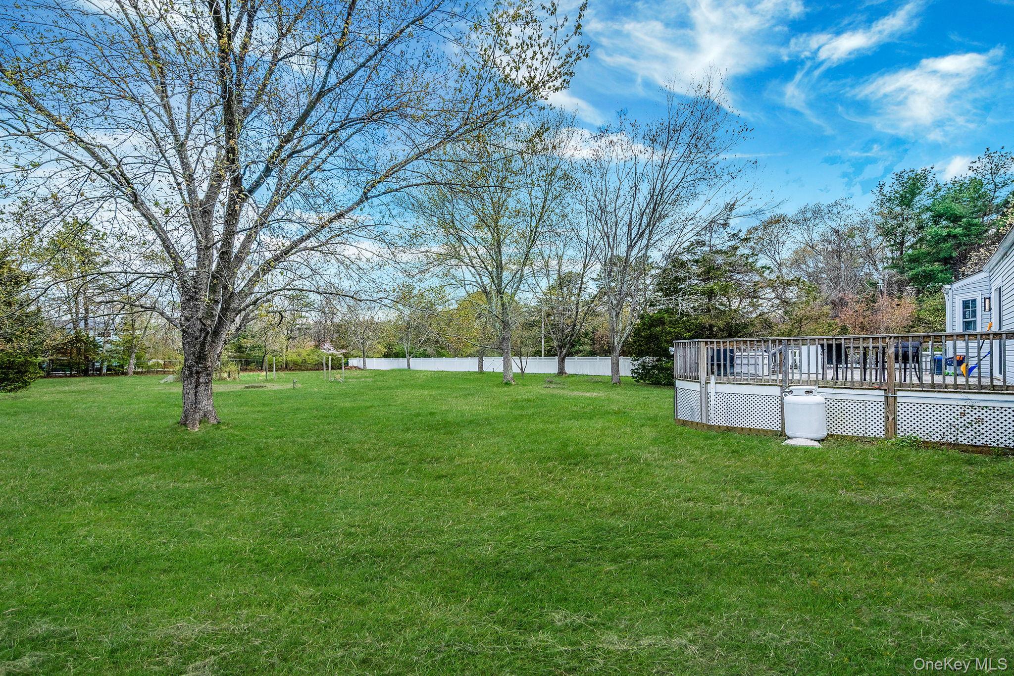 Single Family Whitman  Suffolk County, NY 11763, MLS-988224-33