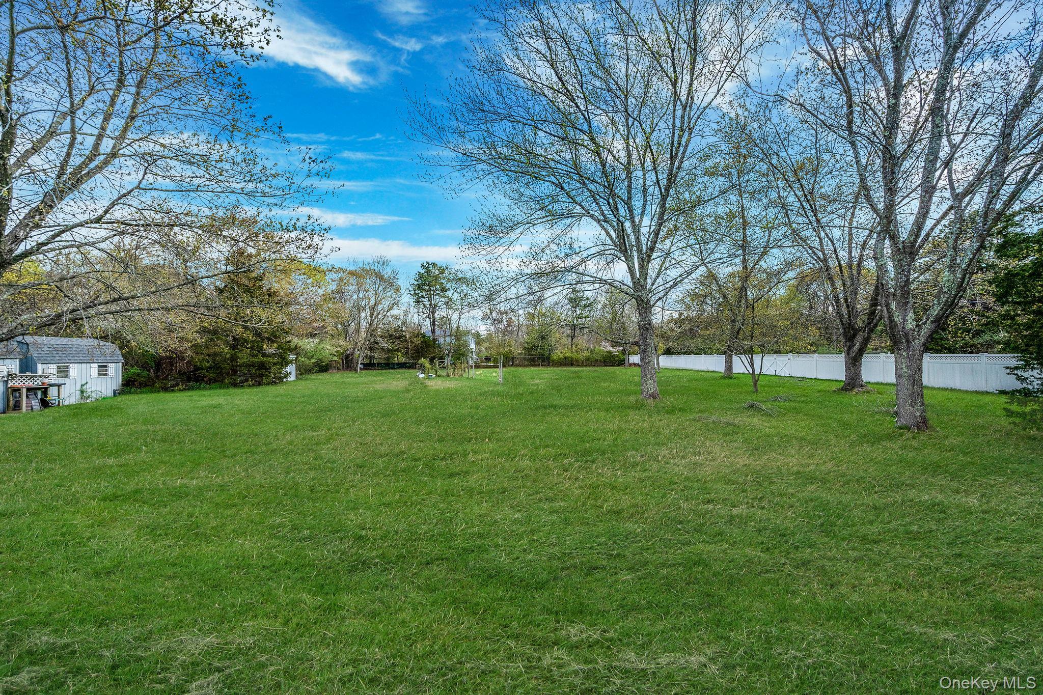 Single Family Whitman  Suffolk County, NY 11763, MLS-988224-37