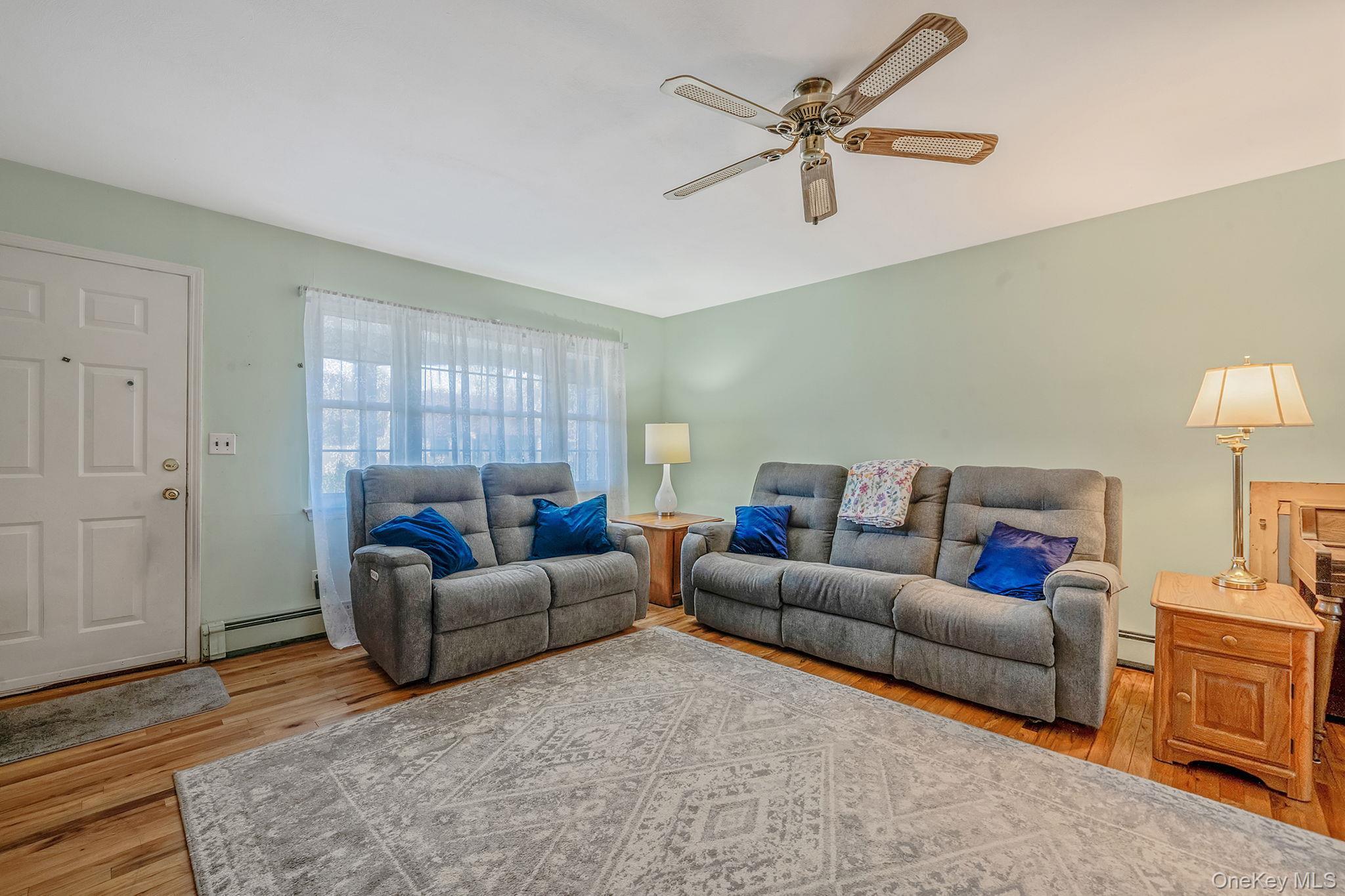 Single Family Whitman  Suffolk County, NY 11763, MLS-988224-5