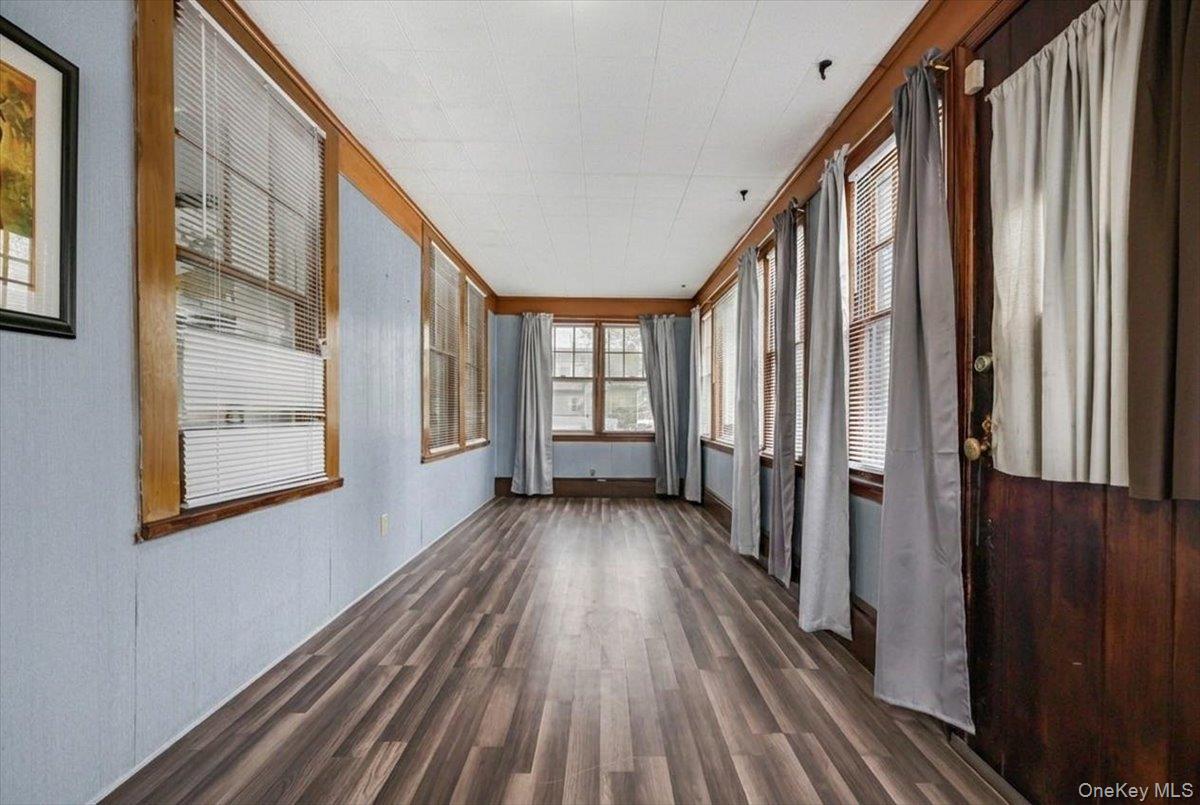 Single Family Cedar  Nassau County, NY 11096, MLS-988233-6