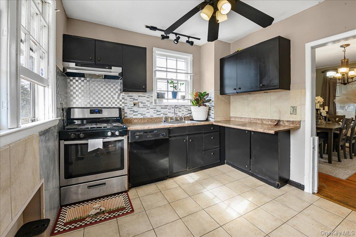 Single Family Cedar  Nassau County, NY 11096, MLS-988233-7