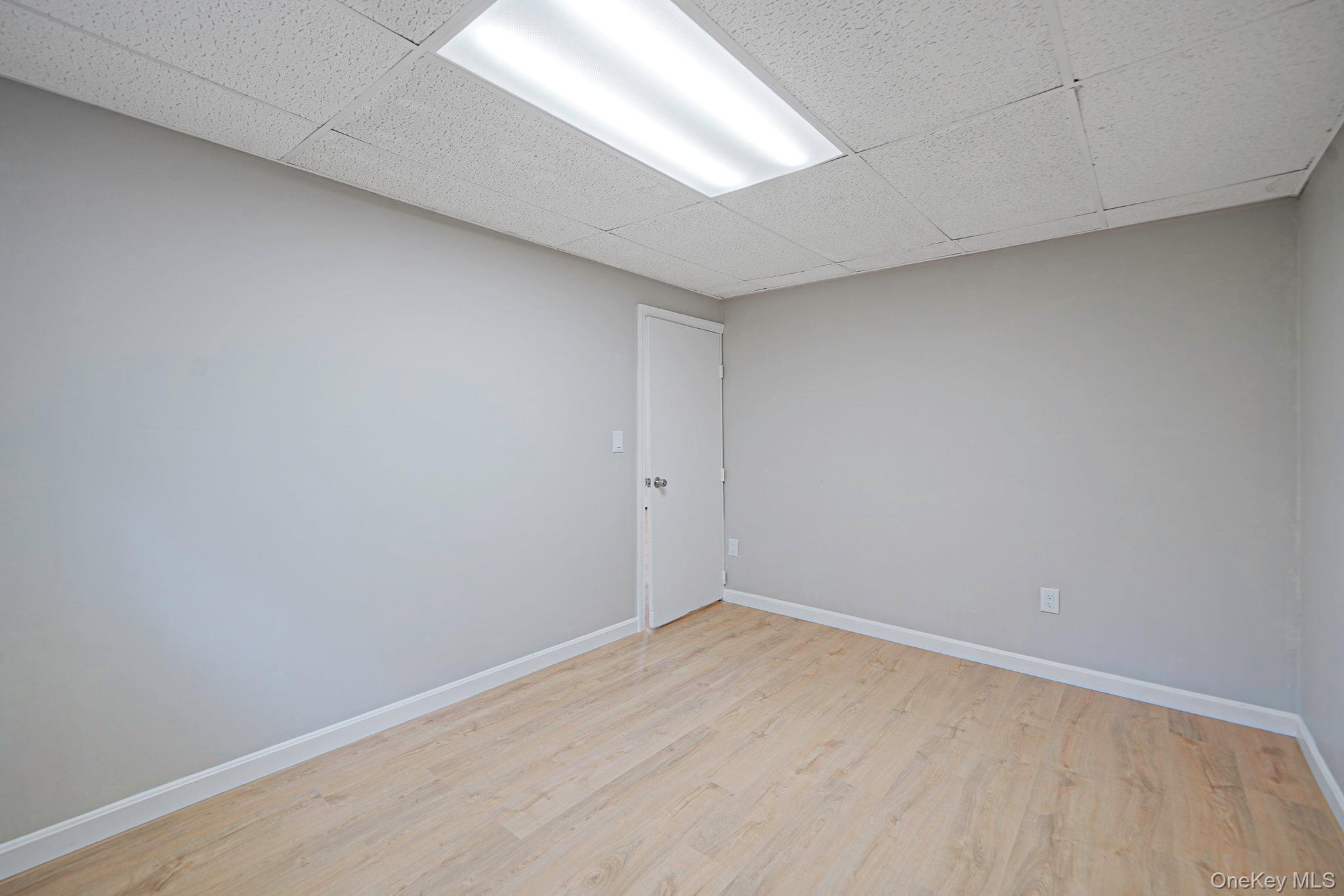 Single Family Seaside  Suffolk County, NY 11772, MLS-988266-25