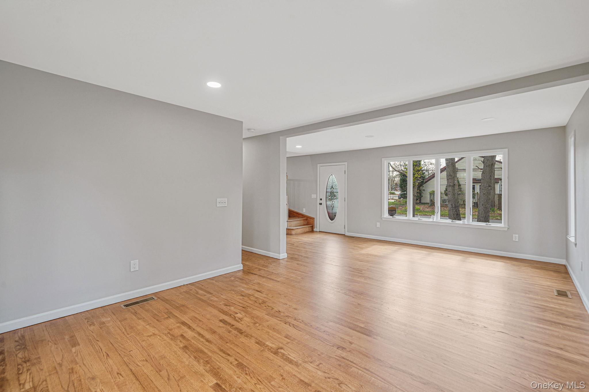 Single Family Seaside  Suffolk County, NY 11772, MLS-988266-7