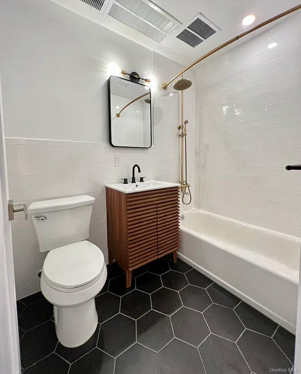 Single Family 20th Avenue  Queens, NY 11105, MLS-988290-13