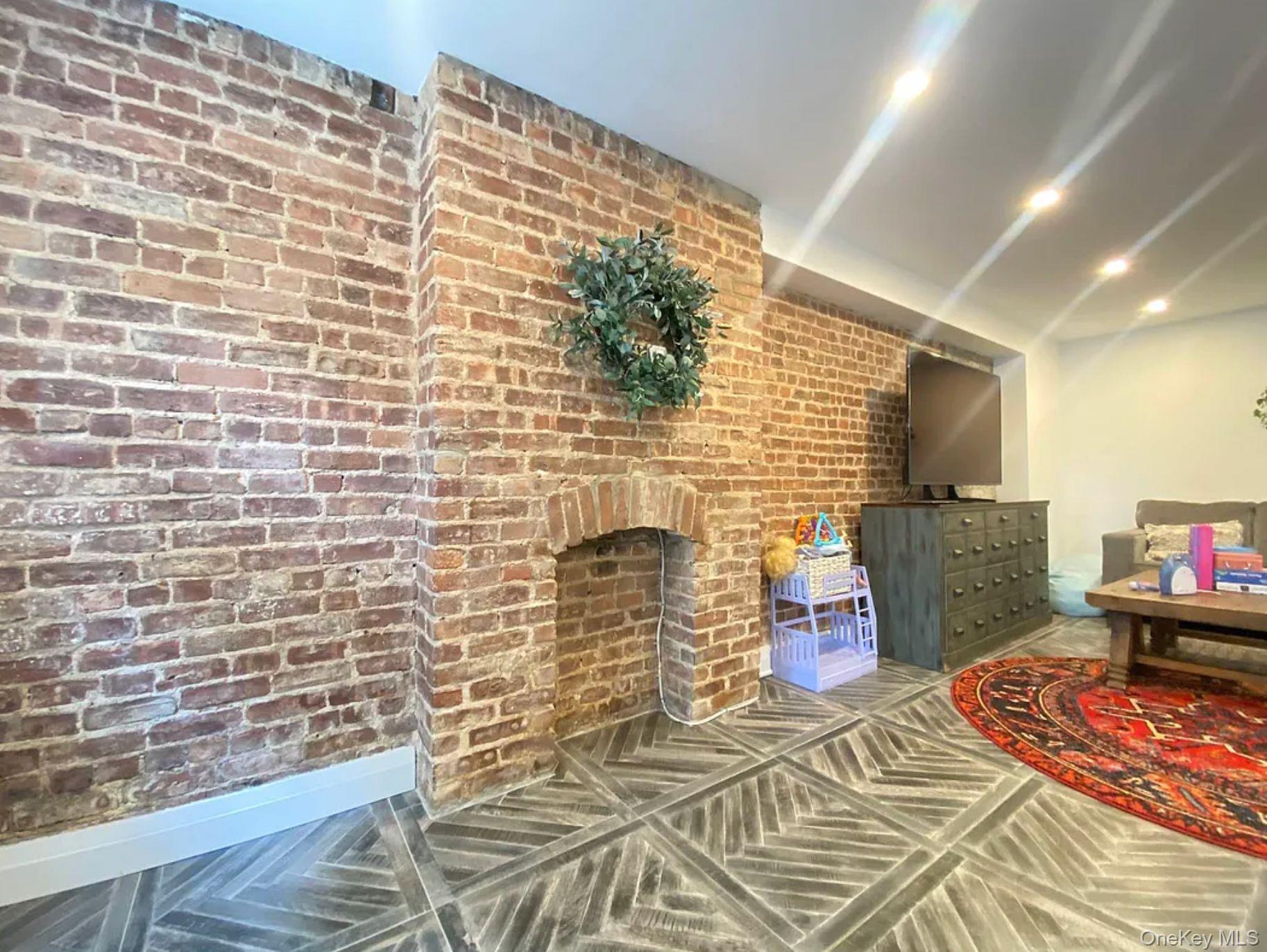 Single Family 20th Avenue  Queens, NY 11105, MLS-988290-17