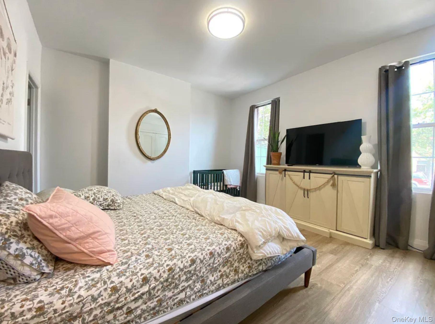 Single Family 20th Avenue  Queens, NY 11105, MLS-988290-24