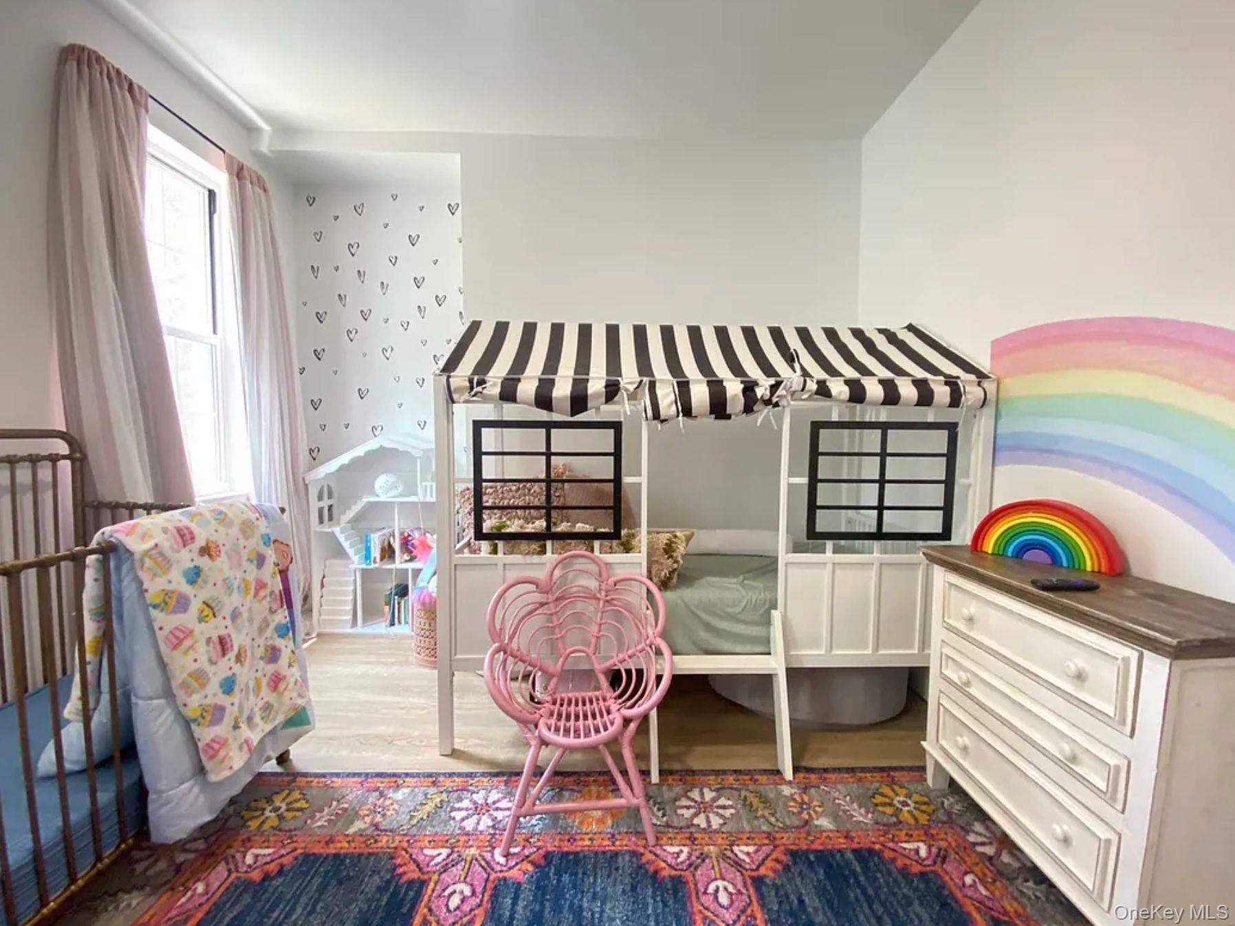 Single Family 20th Avenue  Queens, NY 11105, MLS-988290-28