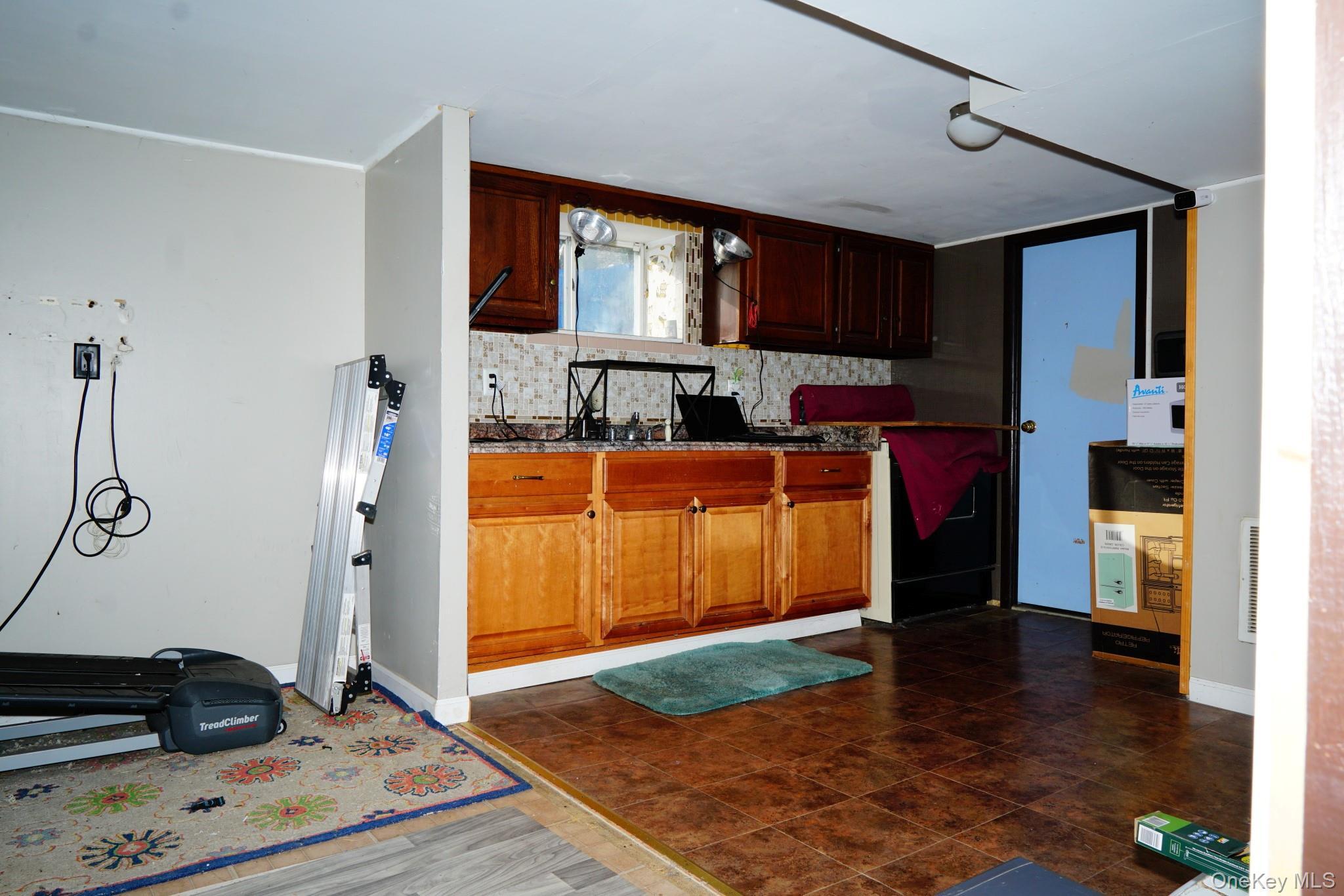 Single Family Lindenwood  Staten Island, NY 10308, MLS-988291-10