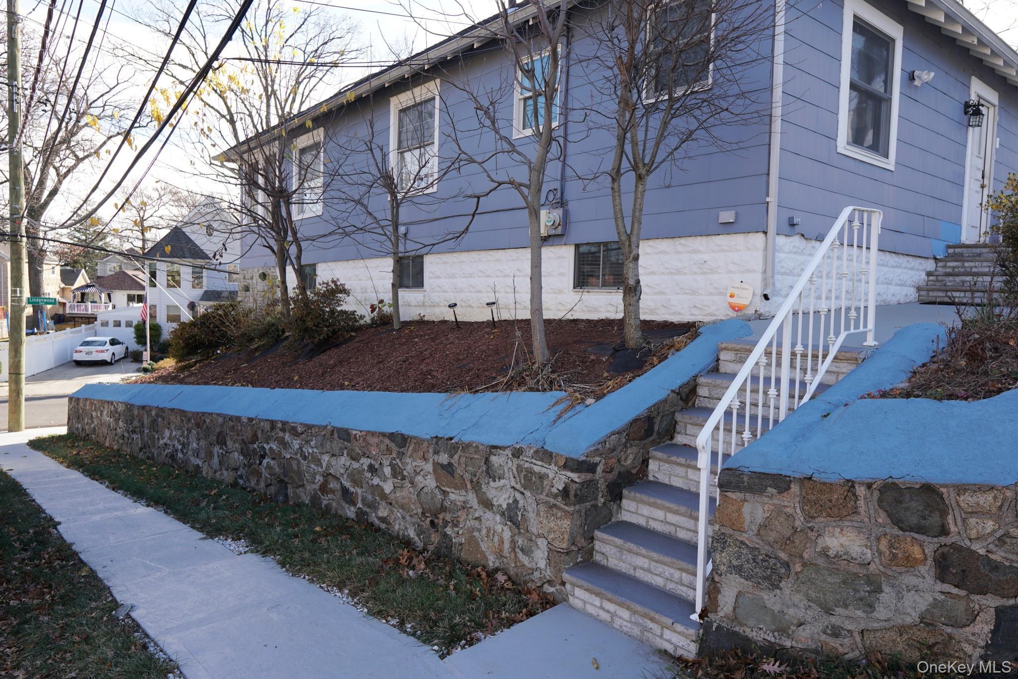 Single Family Lindenwood  Staten Island, NY 10308, MLS-988291-4