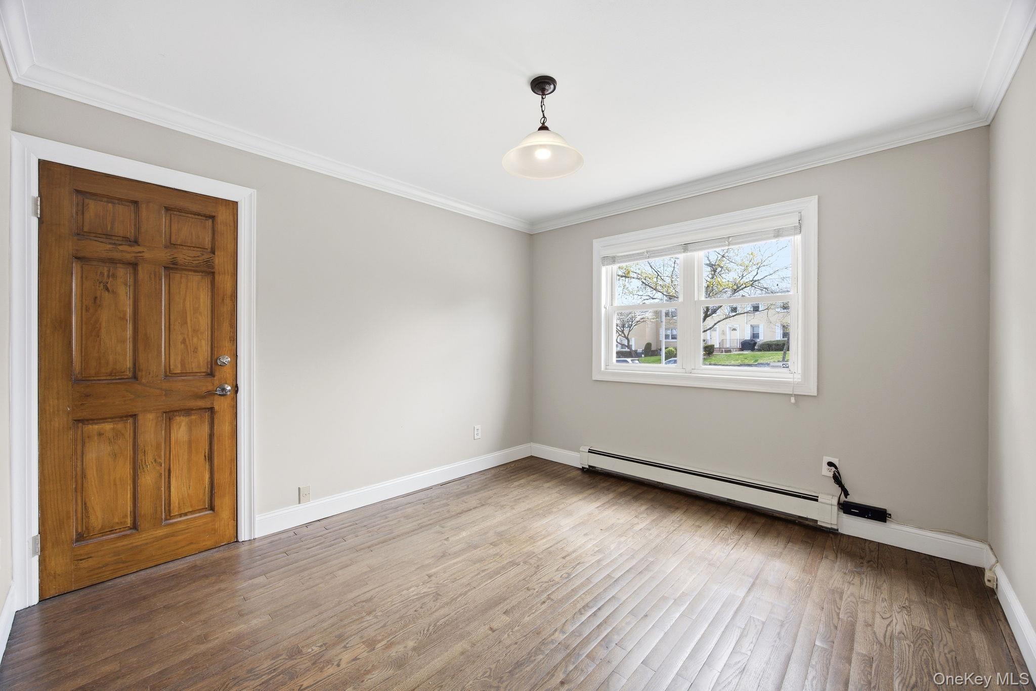 Single Family Little Neck Parkway Queens, NY 11004, MLS-988304-14