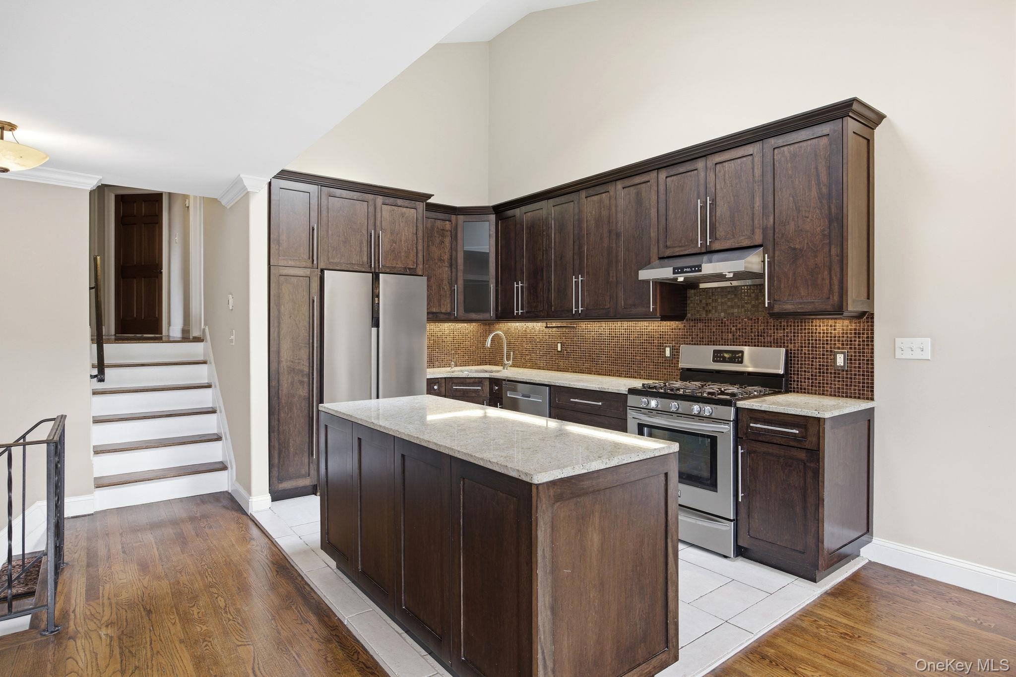 Single Family Little Neck Parkway Queens, NY 11004, MLS-988304-15