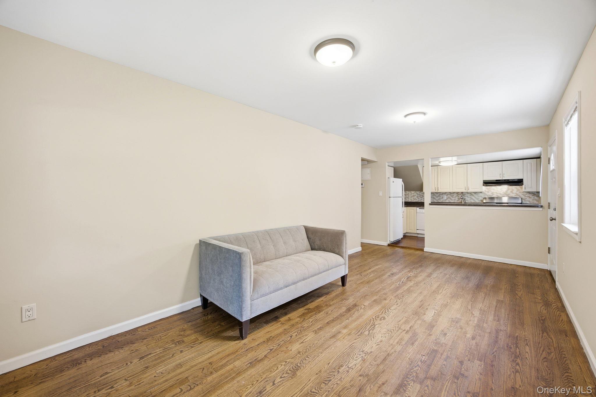 Single Family Little Neck Parkway Queens, NY 11004, MLS-988304-23