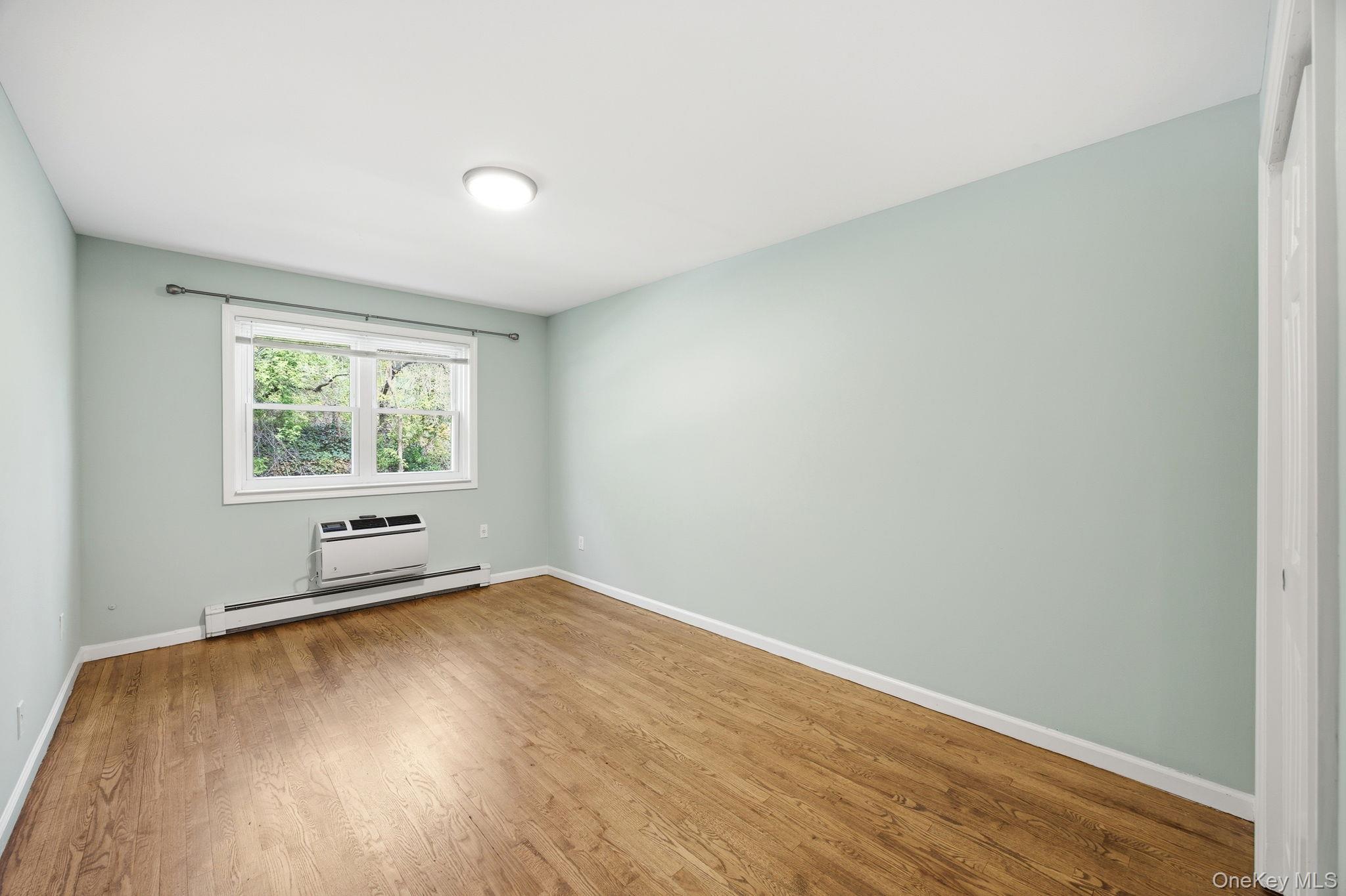 Single Family Little Neck Parkway Queens, NY 11004, MLS-988304-26