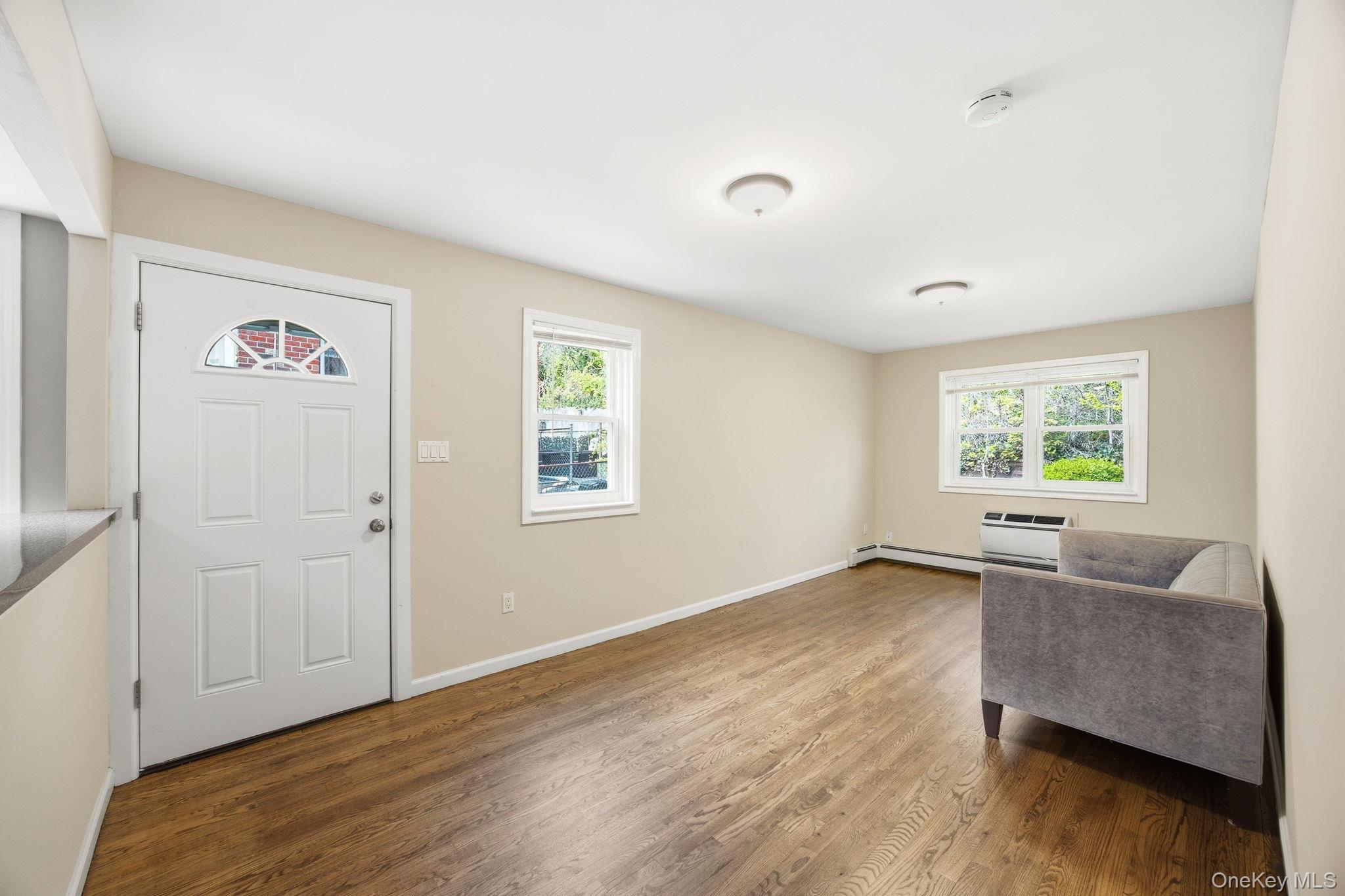 Single Family Little Neck Parkway Queens, NY 11004, MLS-988304-9