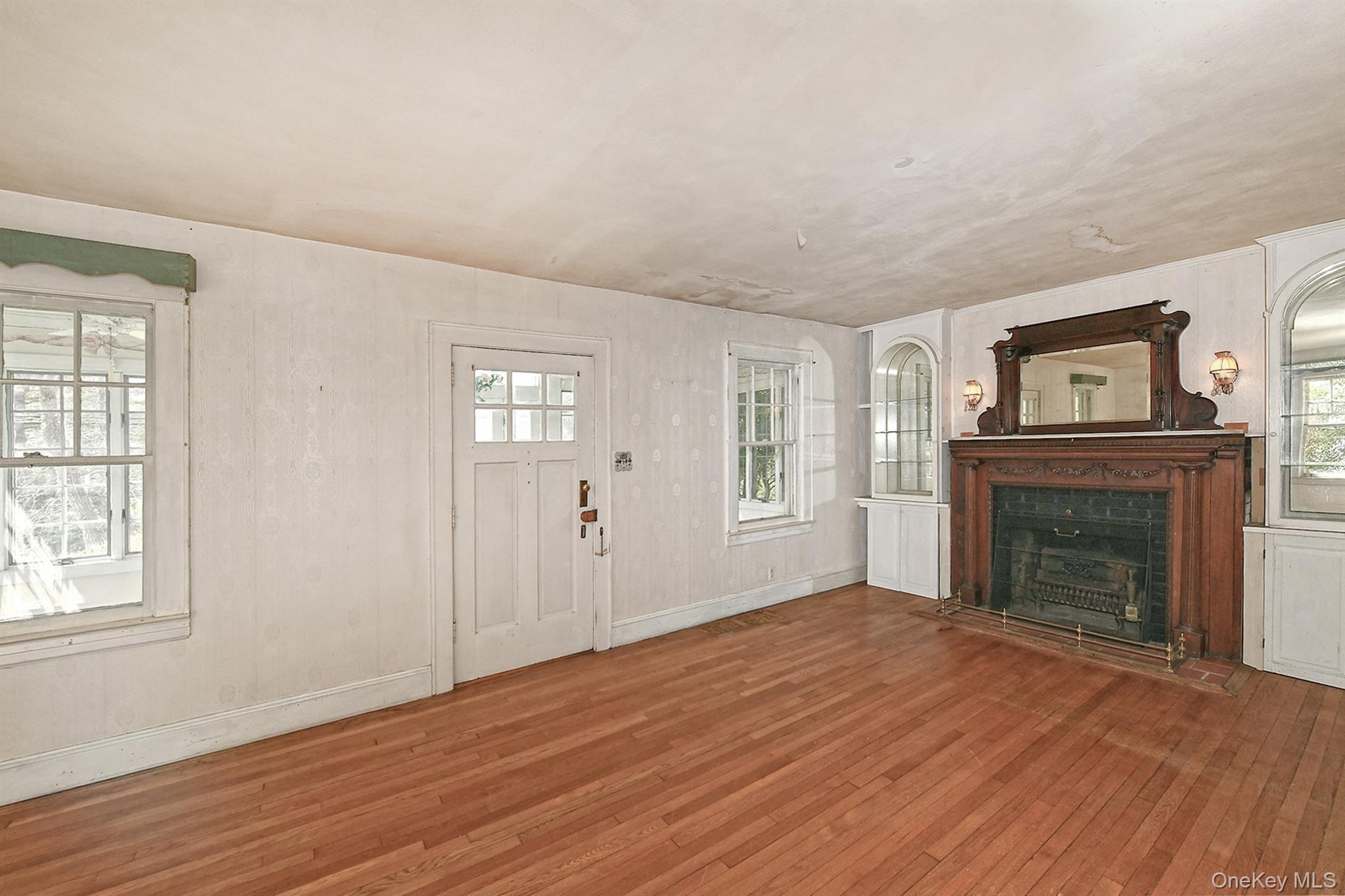 Single Family Prospect  Suffolk County, NY 11721, MLS-988320-11