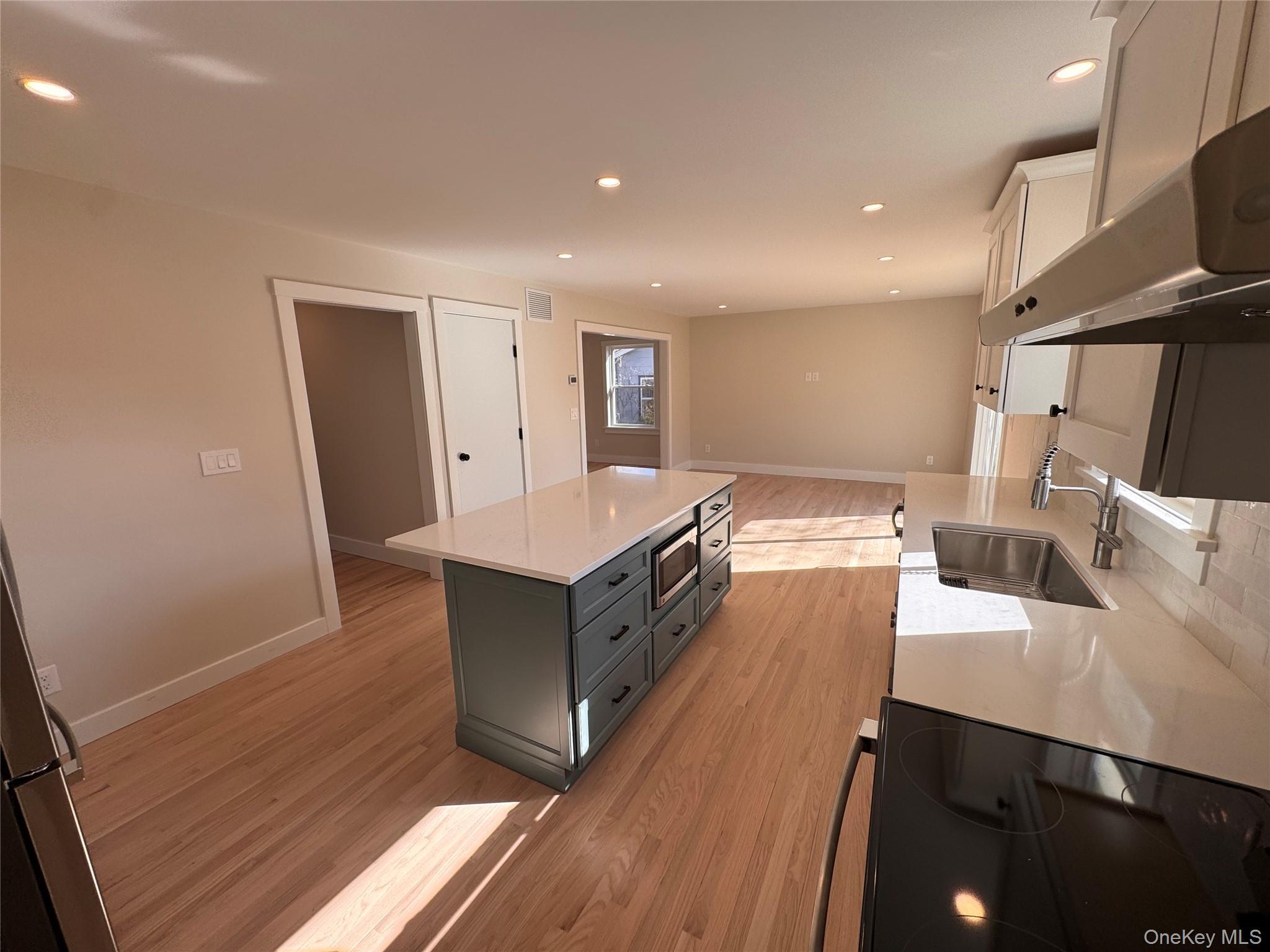 Single Family 17th  Suffolk County, NY 11792, MLS-988322-3