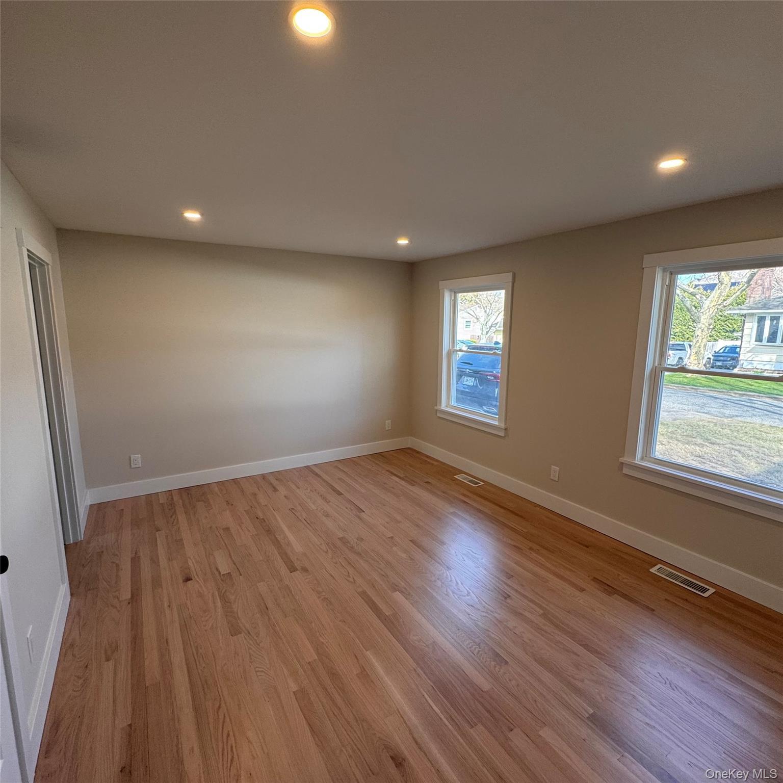 Single Family 17th  Suffolk County, NY 11792, MLS-988322-8