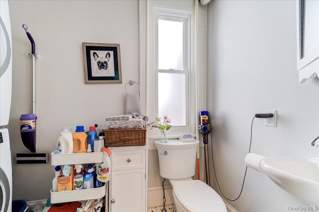 Single Family Balding  Dutchess County, NY 12601, MLS-988377-18