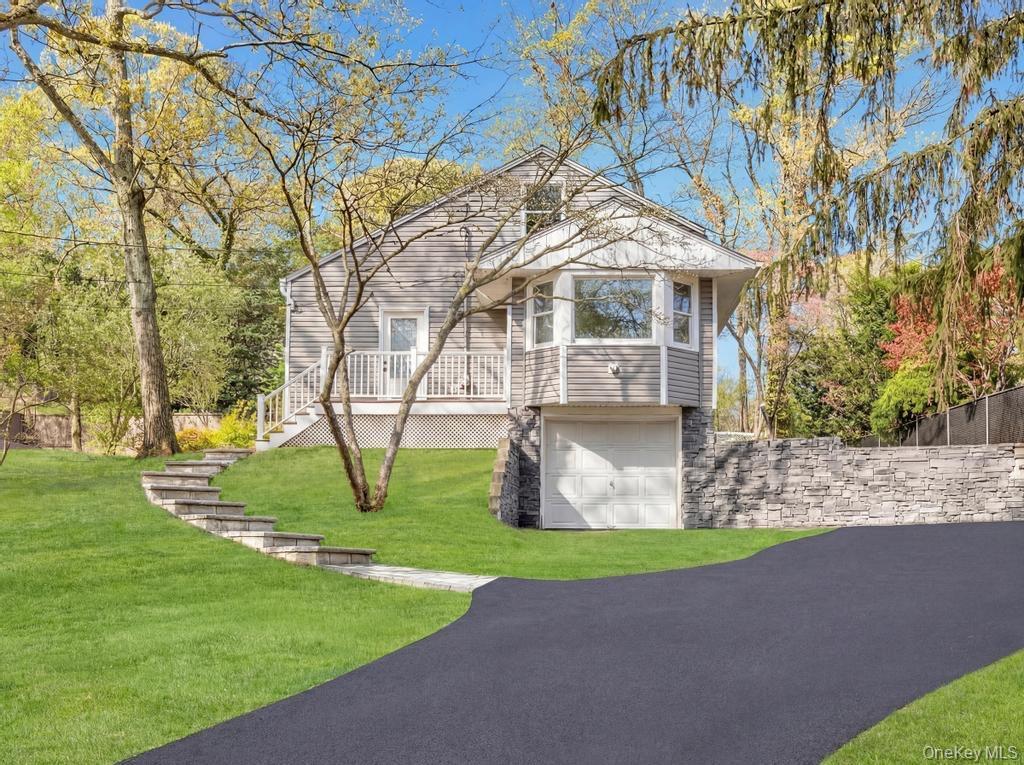 Single Family Woodvale  Suffolk County, NY 11754, MLS-988381-3
