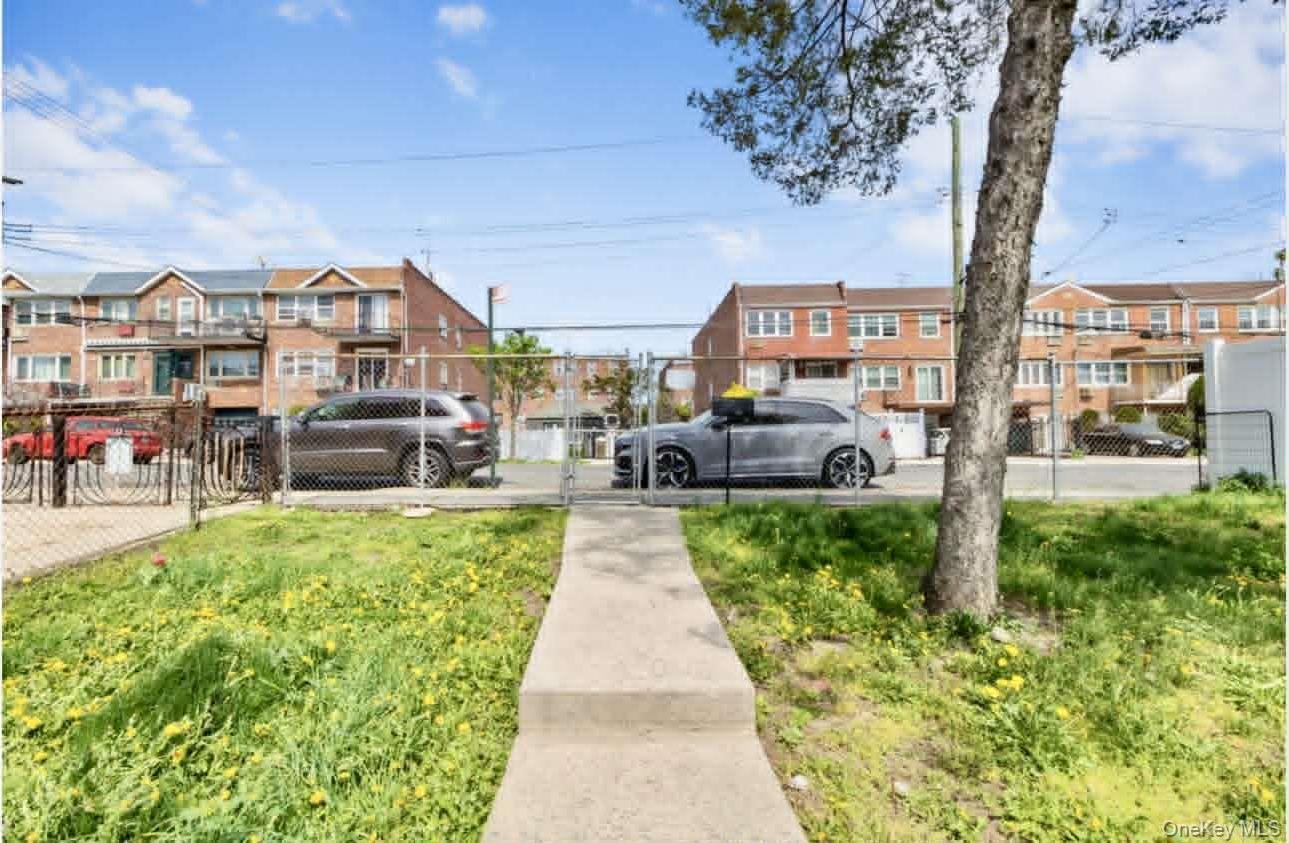 Single Family 84th  Brooklyn, NY 11236, MLS-988411-15