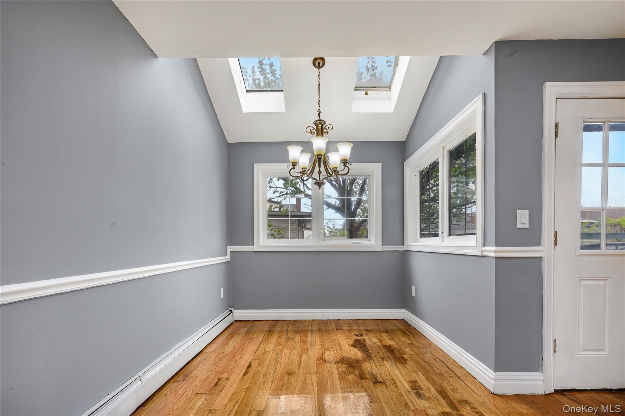 Single Family 146  Queens, NY 11413, MLS-988413-4