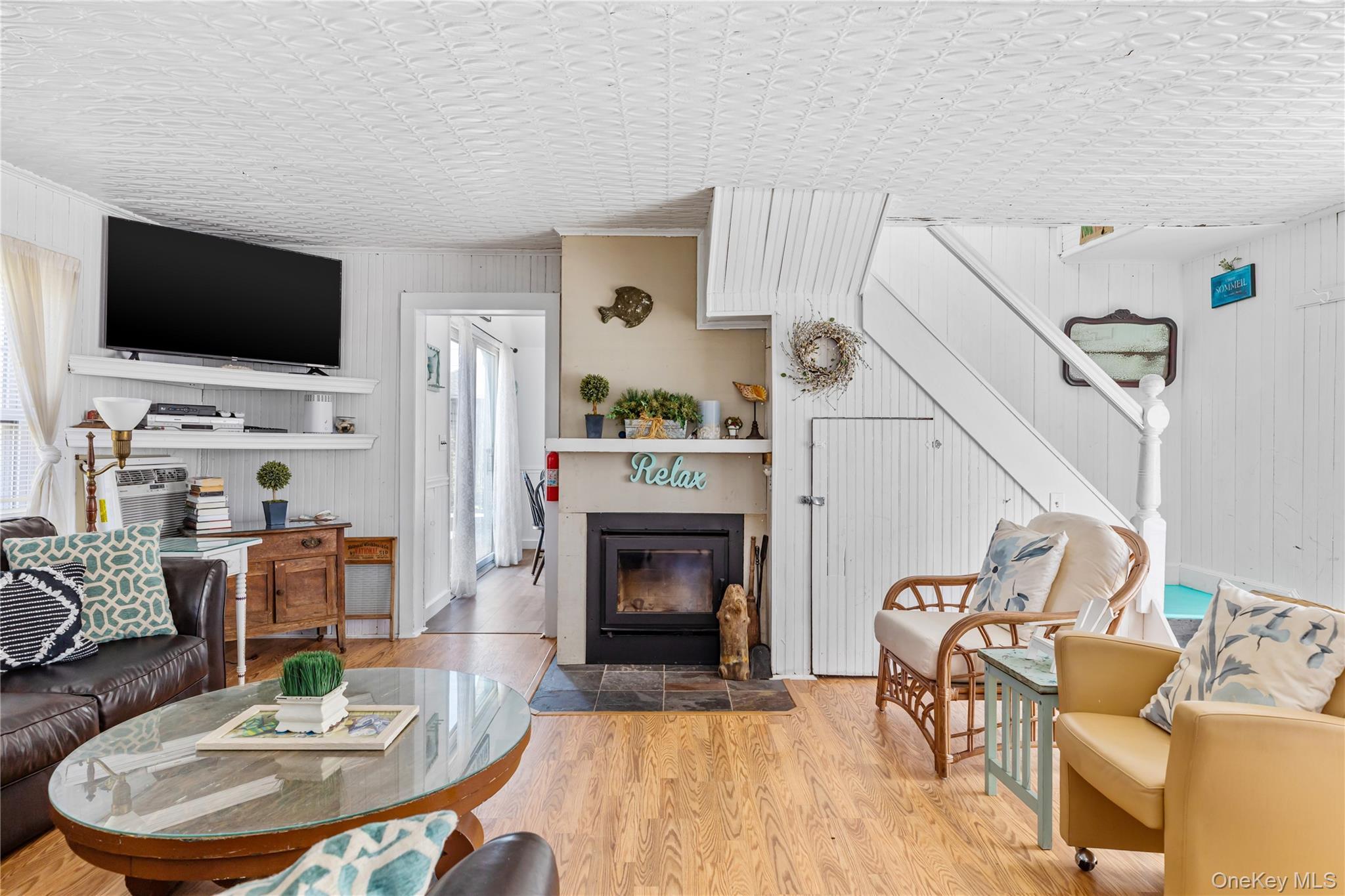 Single Family Dehnhoff Walk  Suffolk County, NY 11770, MLS-988424-24