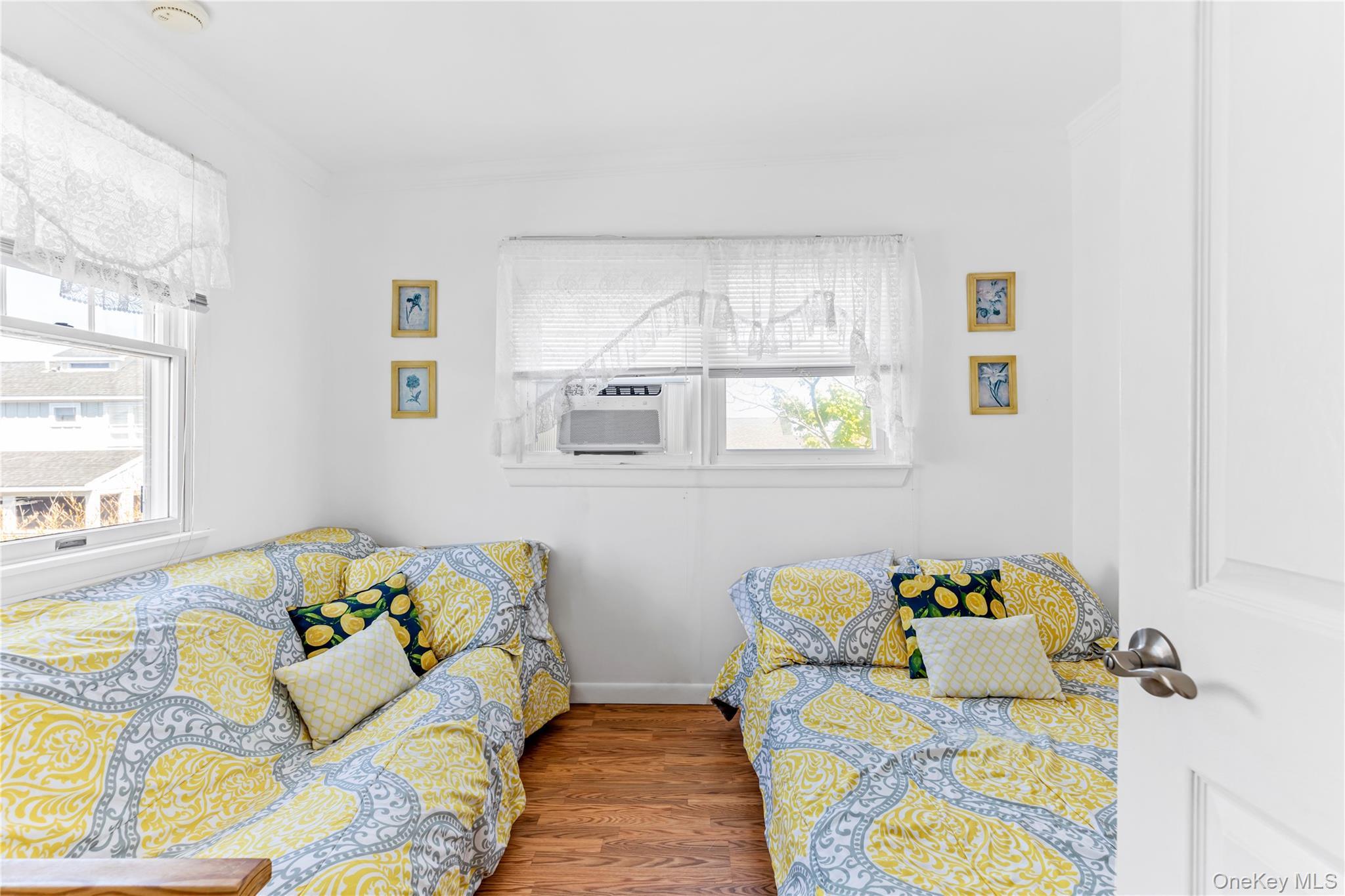 Single Family Dehnhoff Walk  Suffolk County, NY 11770, MLS-988424-32