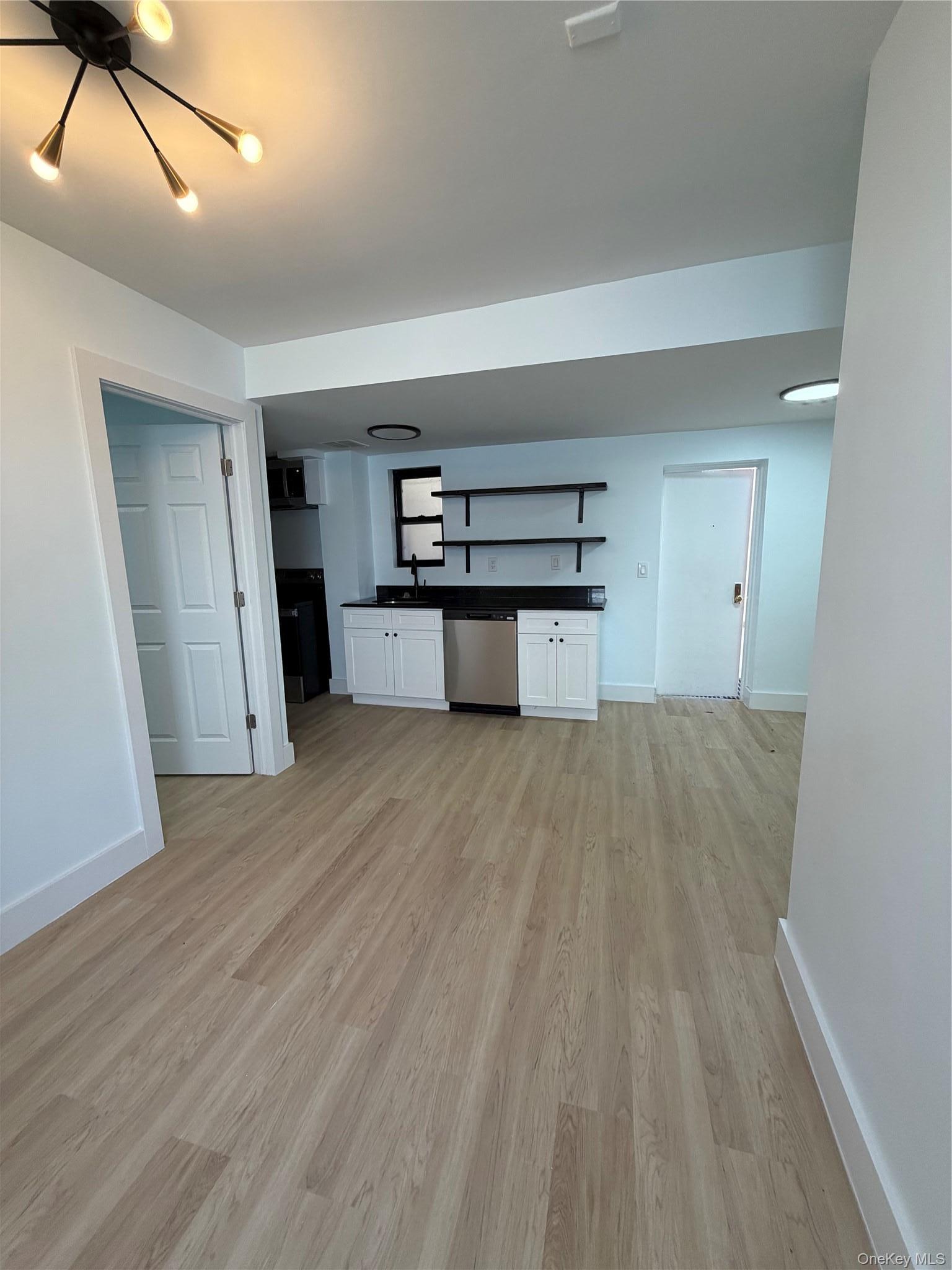 Apartment 227th  Bronx, NY 10463, MLS-988425-2