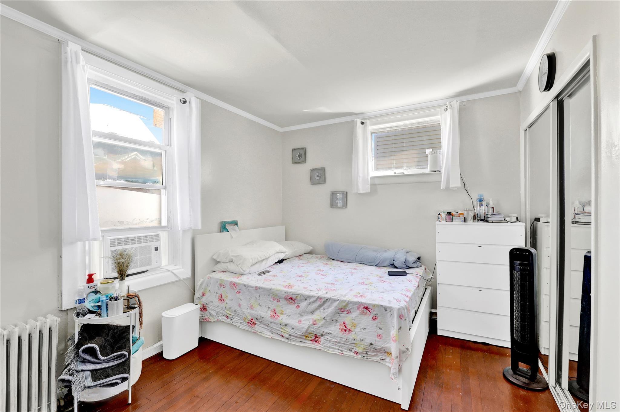 Single Family 187th Street Queens, NY 11423, MLS-988432-20