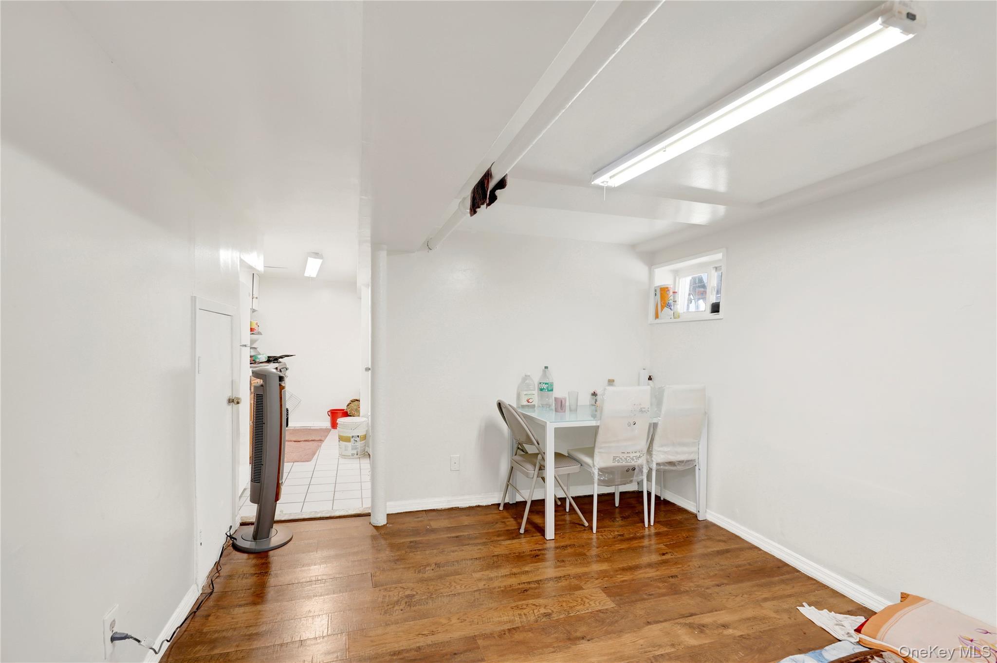 Single Family 187th Street Queens, NY 11423, MLS-988432-25