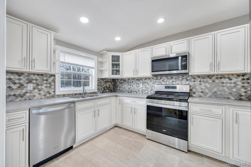 Single Family Sayville  Suffolk County, NY 11716, MLS-988473-15
