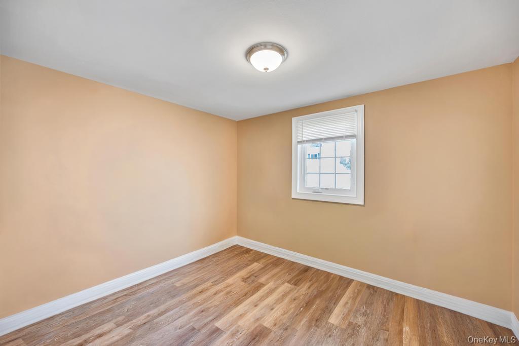 Single Family Sayville  Suffolk County, NY 11716, MLS-988473-31