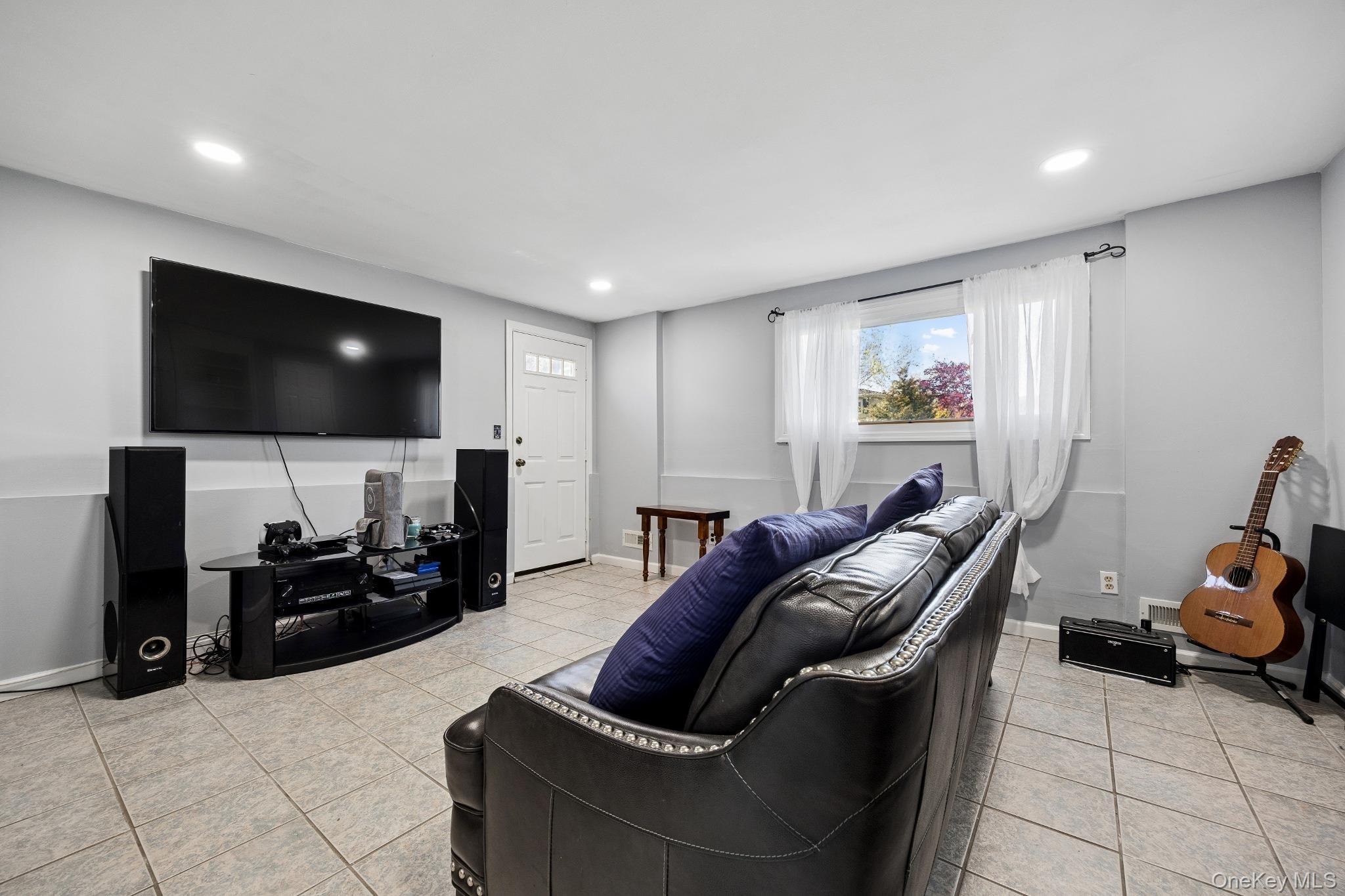 Single Family 23rd  Suffolk County, NY 11729, MLS-988477-19