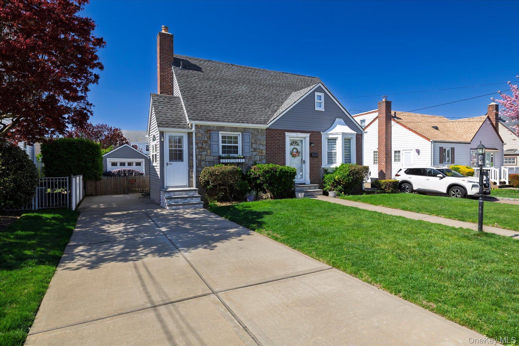 Single Family Van Buren  Nassau County, NY 11010, MLS-988490-2