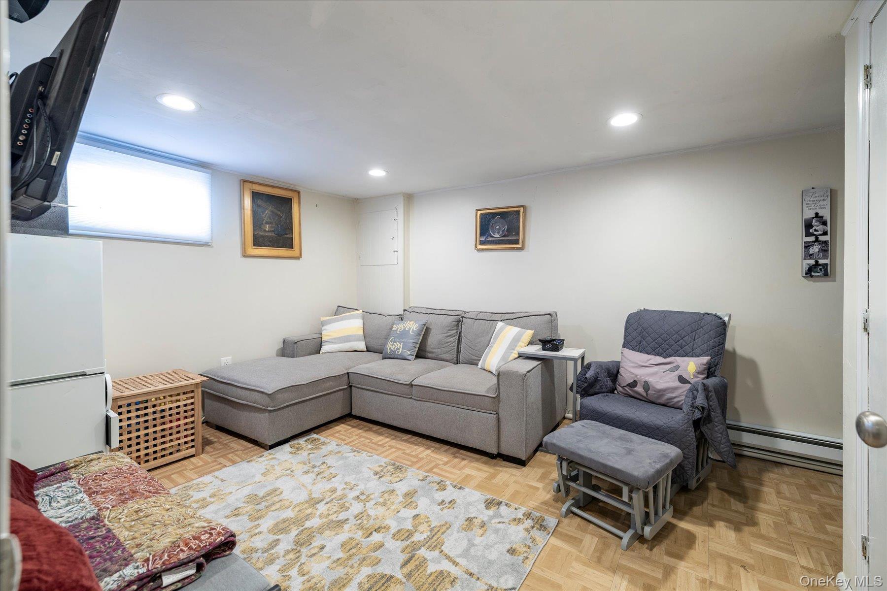 Single Family Van Buren  Nassau County, NY 11010, MLS-988490-21