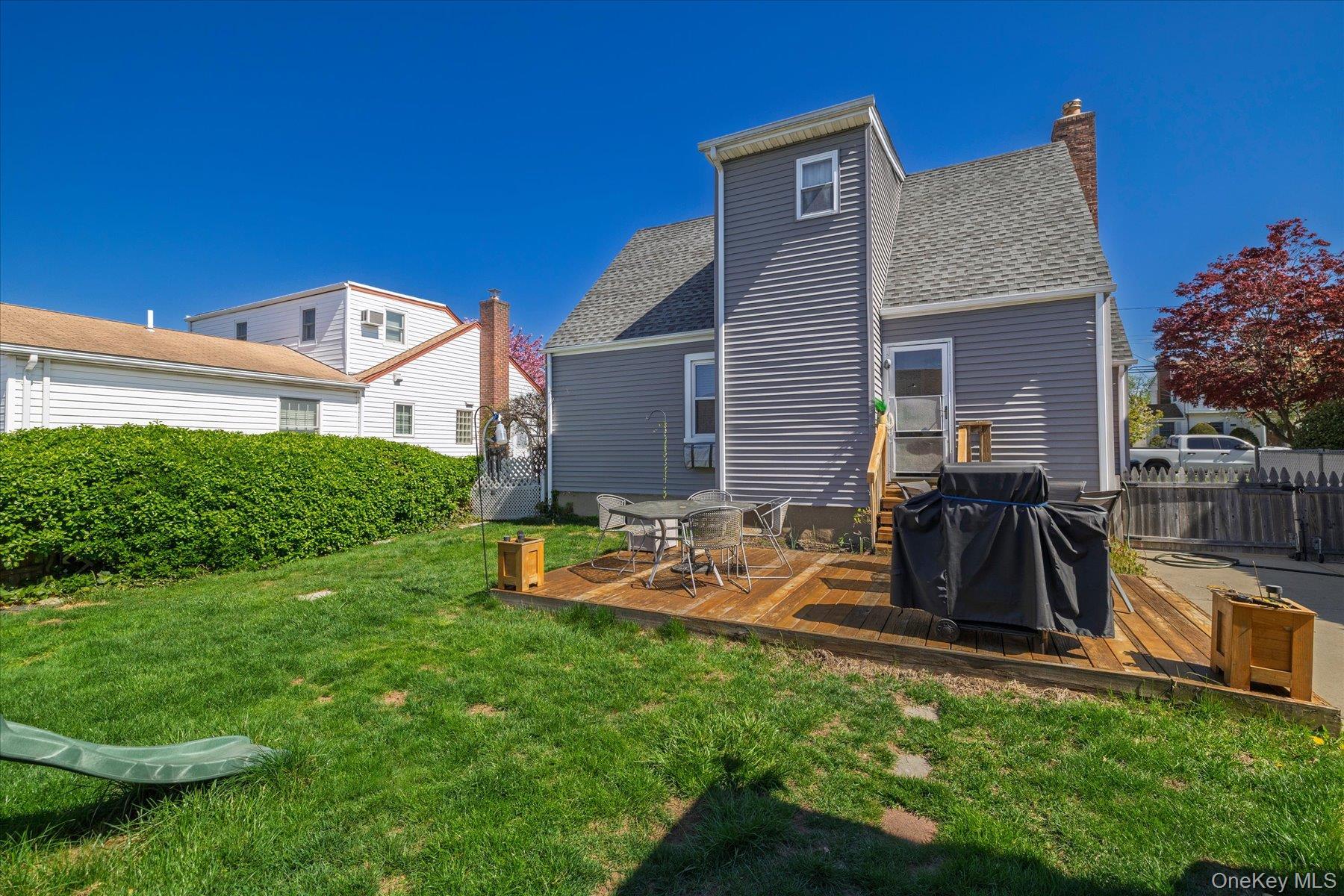 Single Family Van Buren  Nassau County, NY 11010, MLS-988490-5