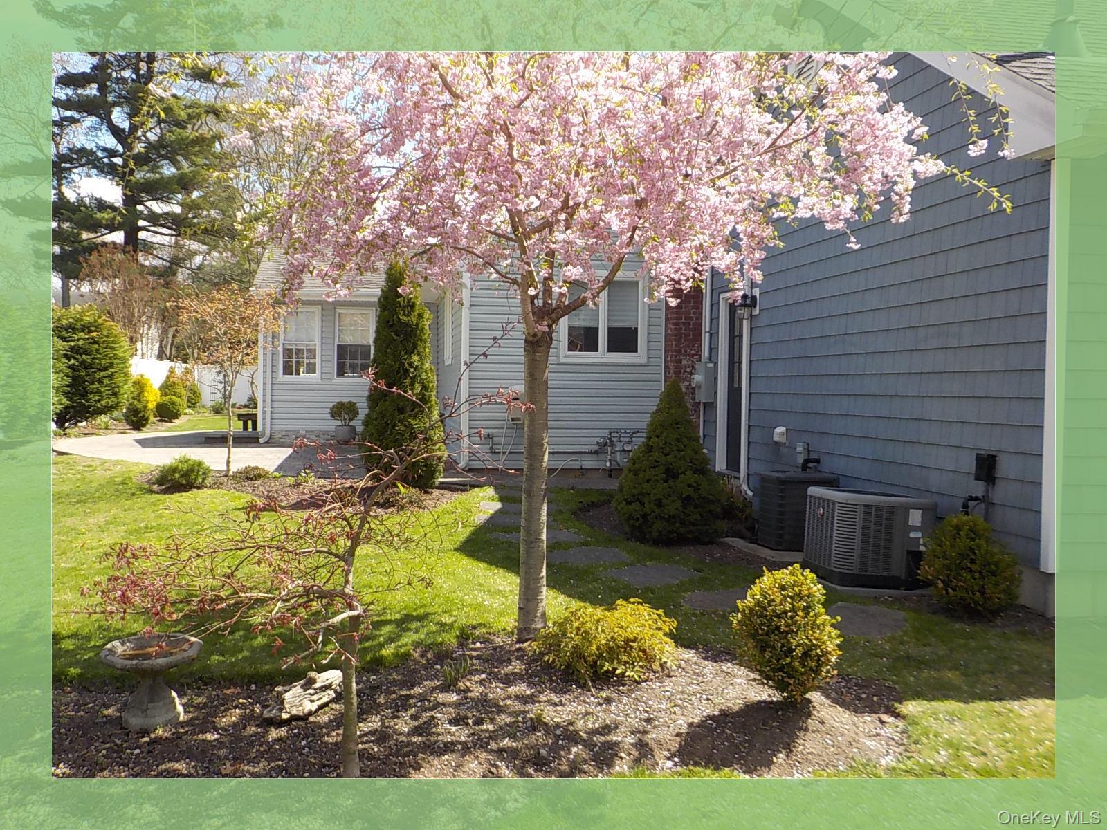 Single Family Mohawk  Suffolk County, NY 11718, MLS-988494-4