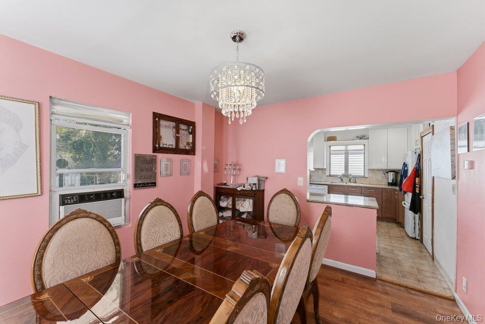 Single Family Spruce  Nassau County, NY 11552, MLS-988498-7