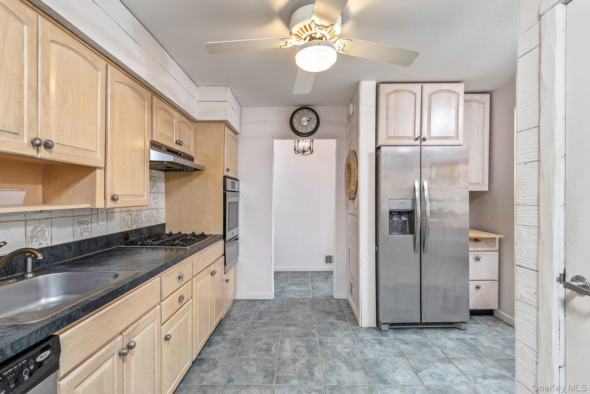 Single Family Fortune  Suffolk County, NY 11725, MLS-988502-10