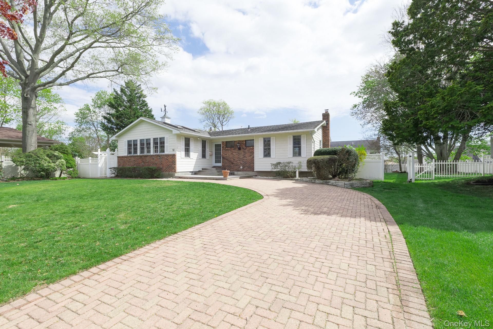 Single Family Fortune  Suffolk County, NY 11725, MLS-988502-2