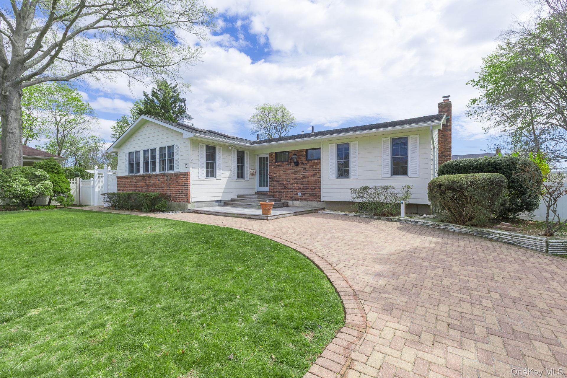 Single Family Fortune  Suffolk County, NY 11725, MLS-988502-3