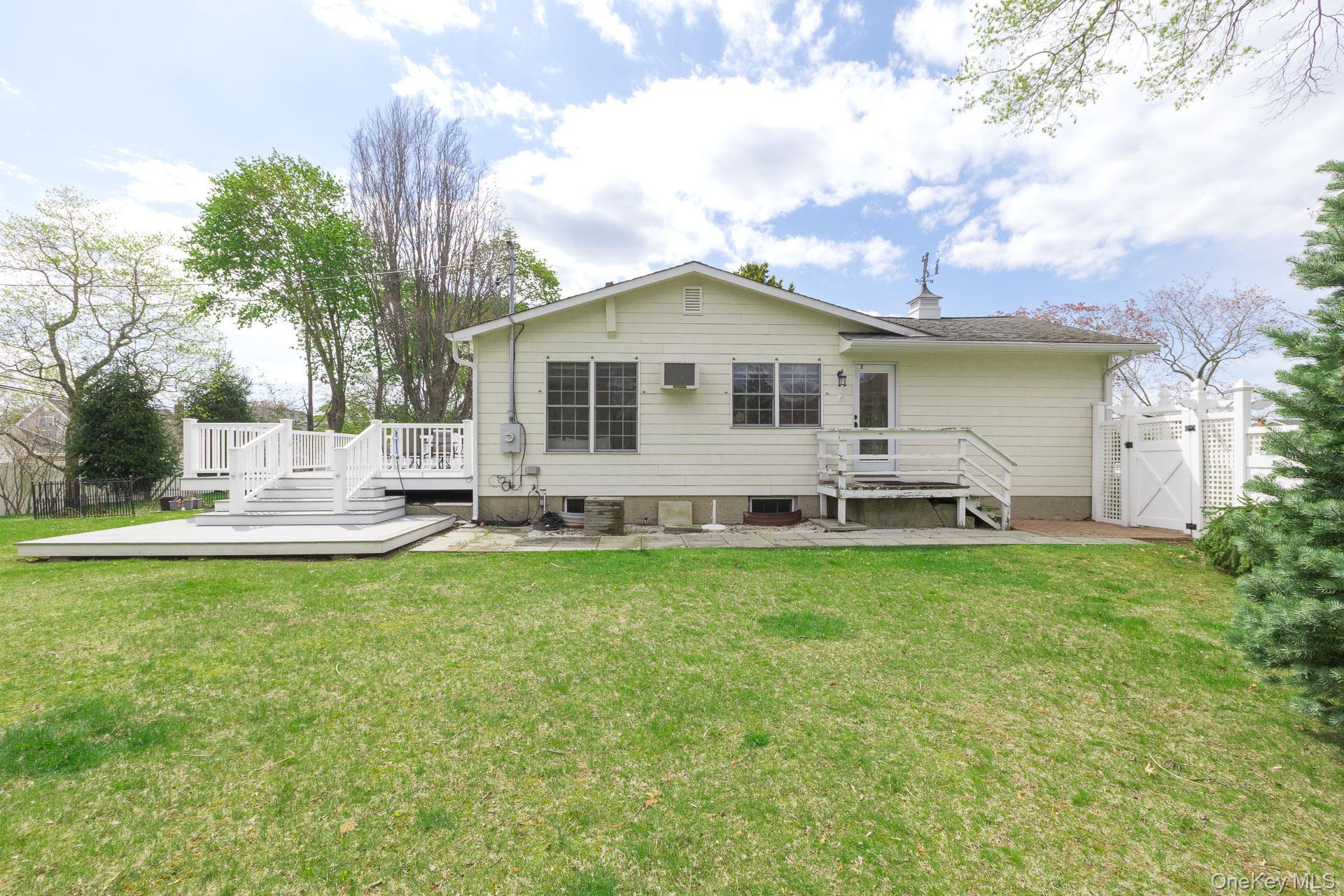 Single Family Fortune  Suffolk County, NY 11725, MLS-988502-31