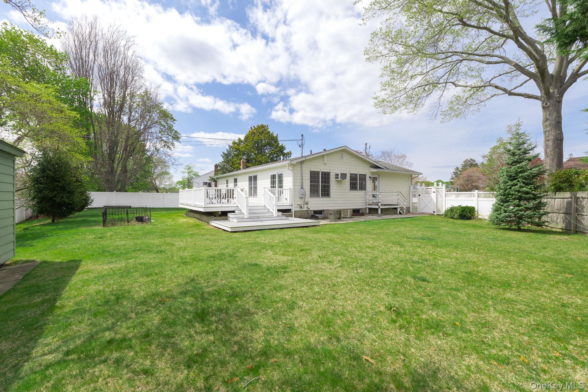 Single Family Fortune  Suffolk County, NY 11725, MLS-988502-32