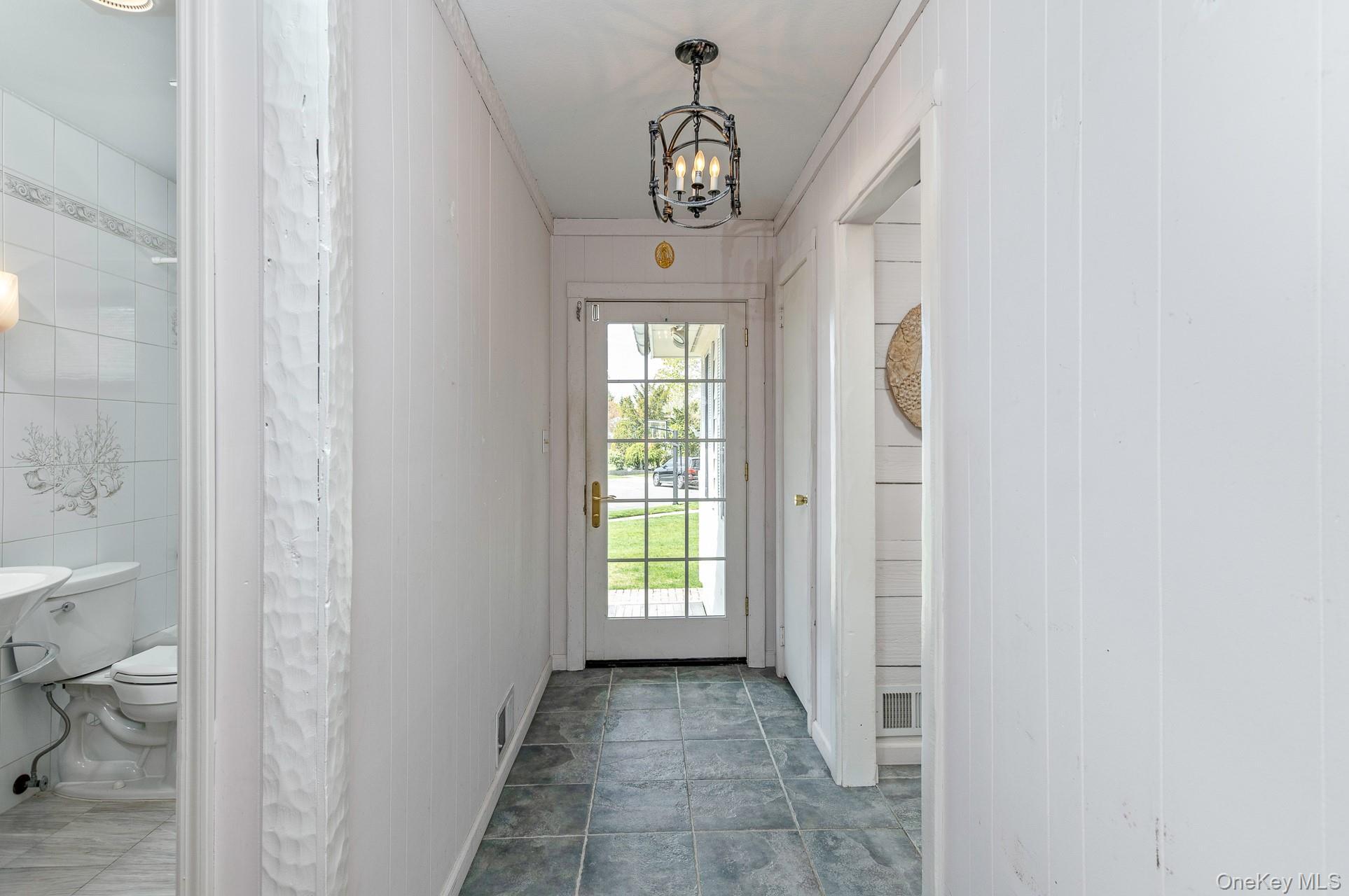 Single Family Fortune  Suffolk County, NY 11725, MLS-988502-6