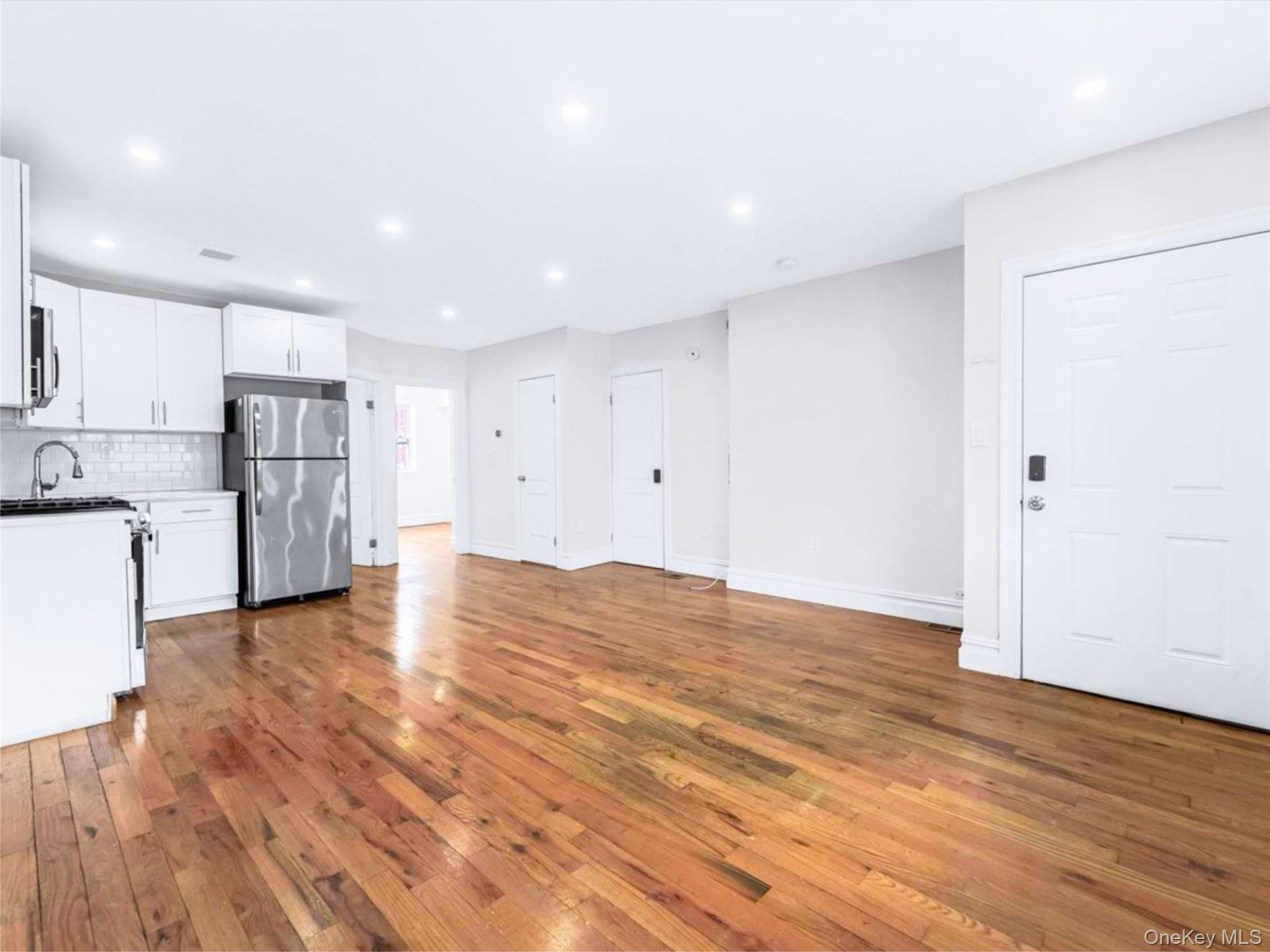 Single Family Avenue B  Brooklyn, NY 11236, MLS-988513-17