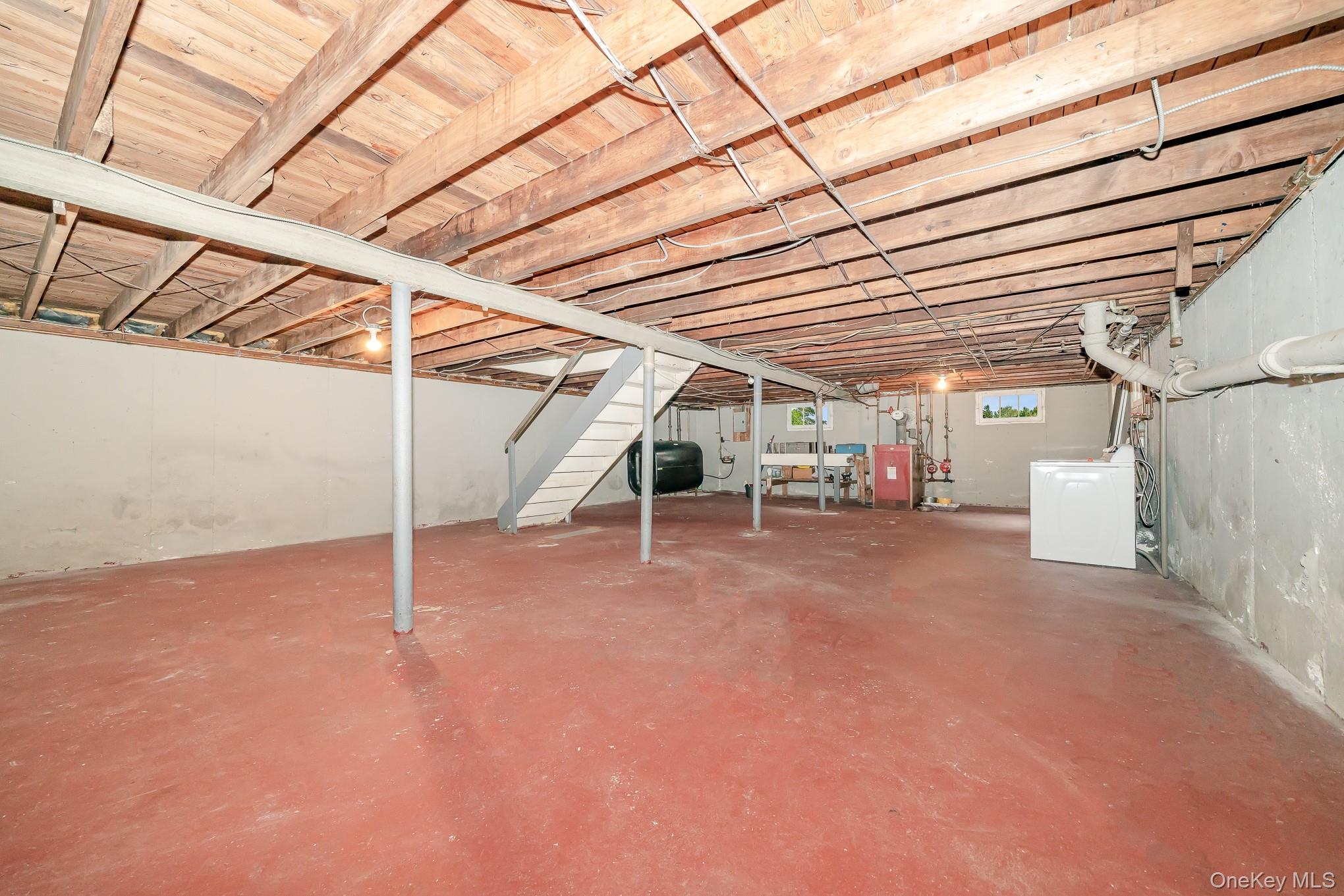 Single Family New York  Nassau County, NY 11783, MLS-988516-24